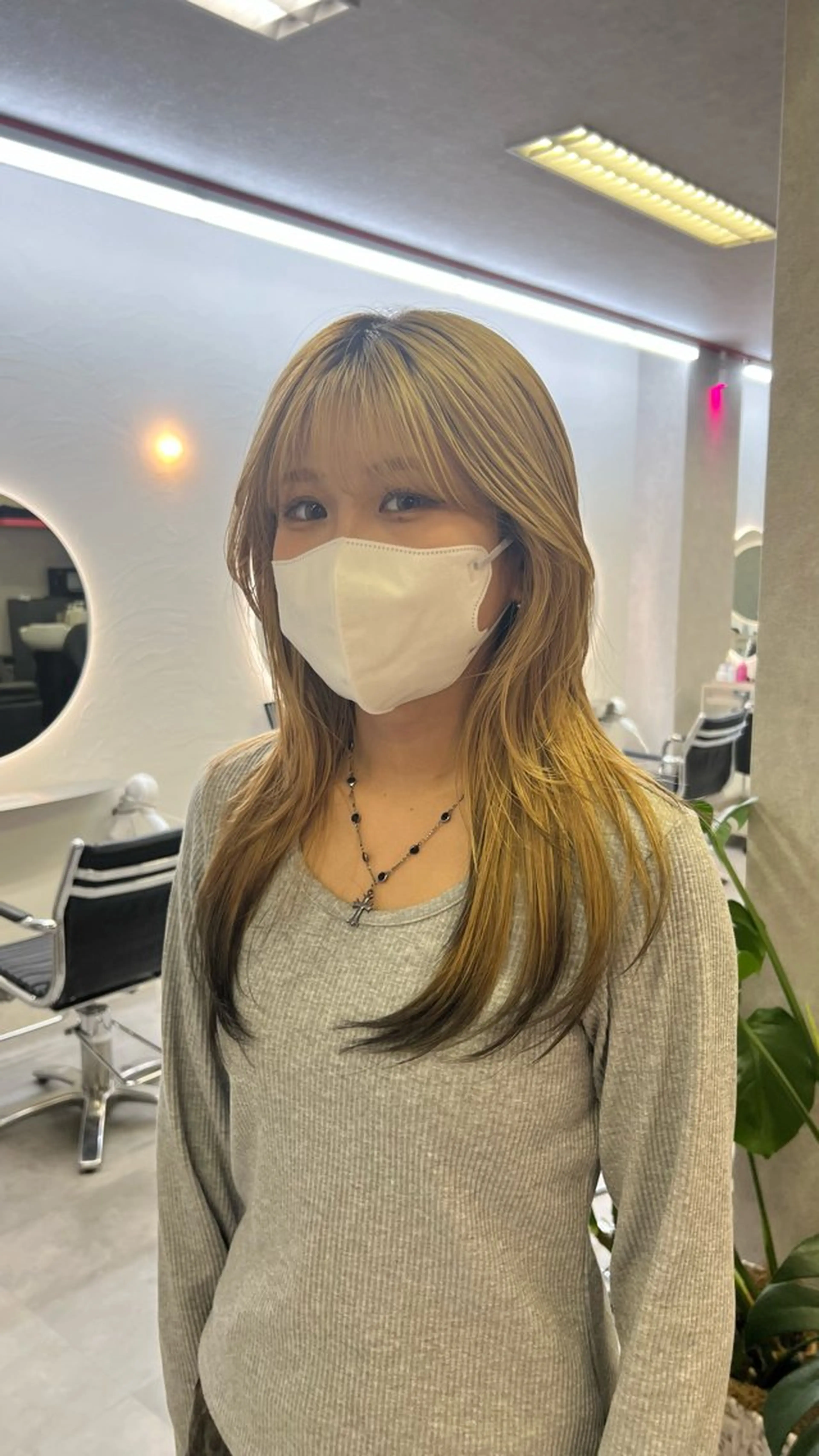 セミロング Hz/金子 亮/レイヤーカットのヘアスタイル