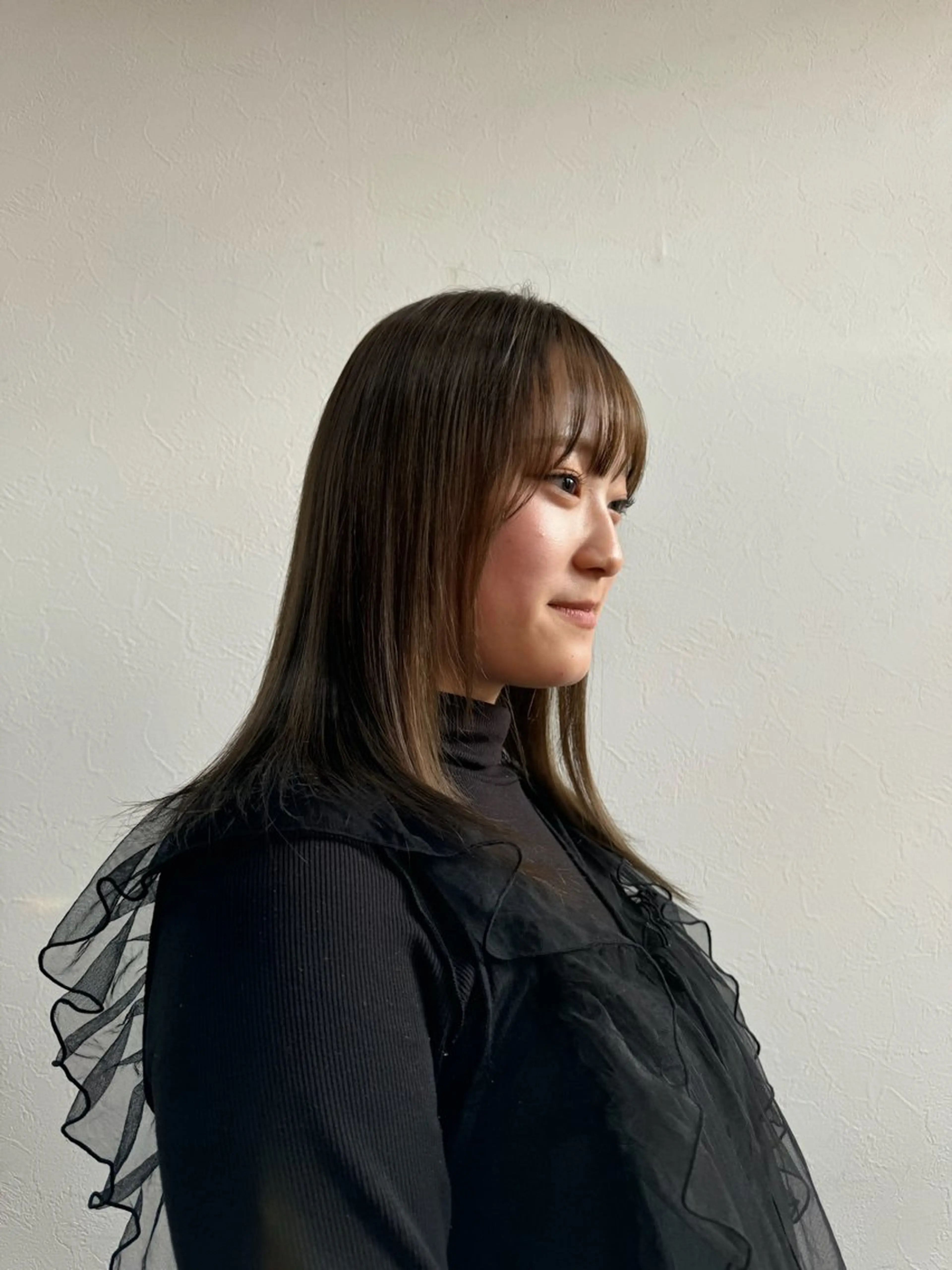 ミディアム カラー 中谷 あずみのヘアスタイル