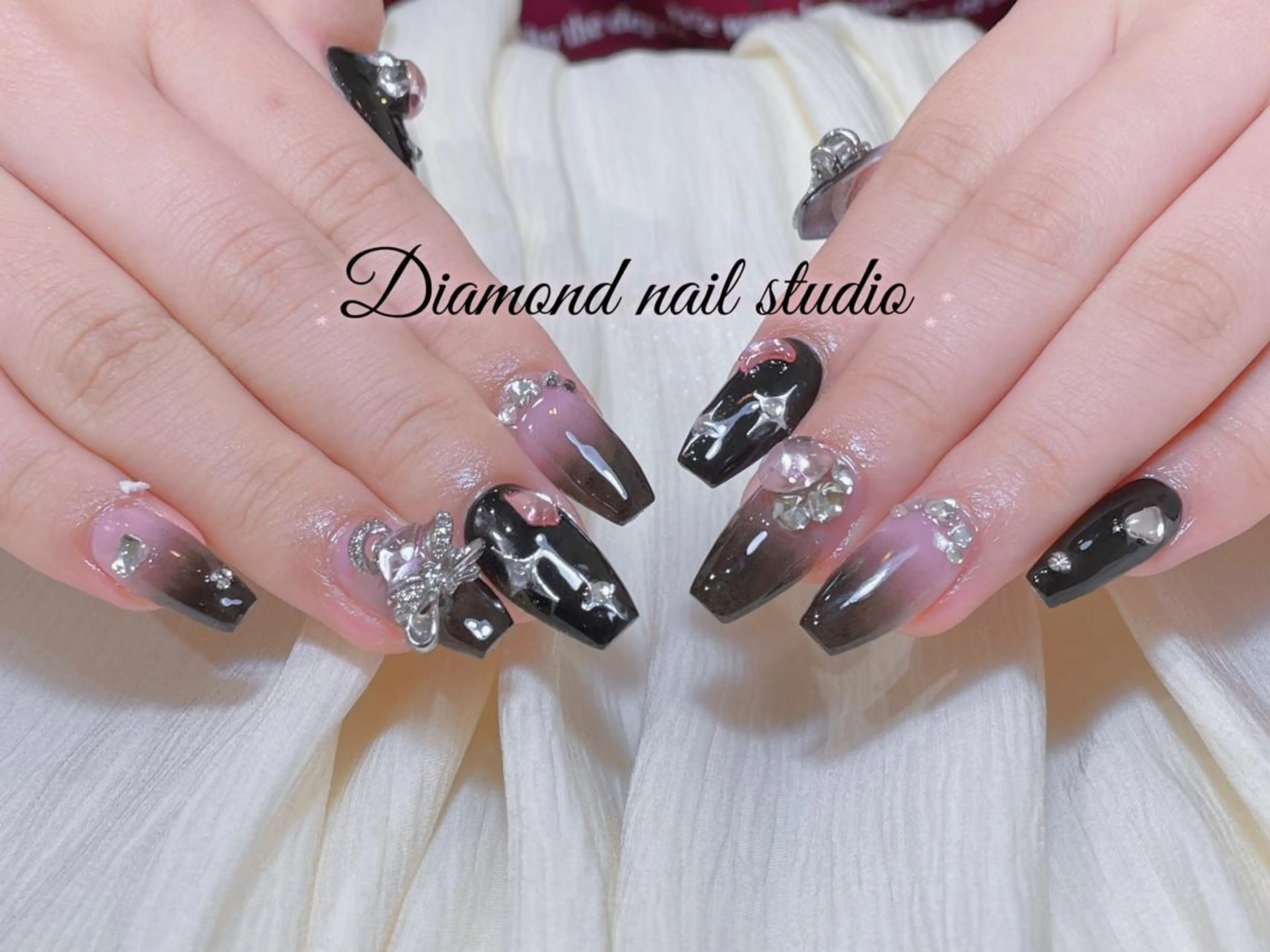 1月オフ無料✨持ち込み10本デザイン（パーツつけ放題）💞の写真