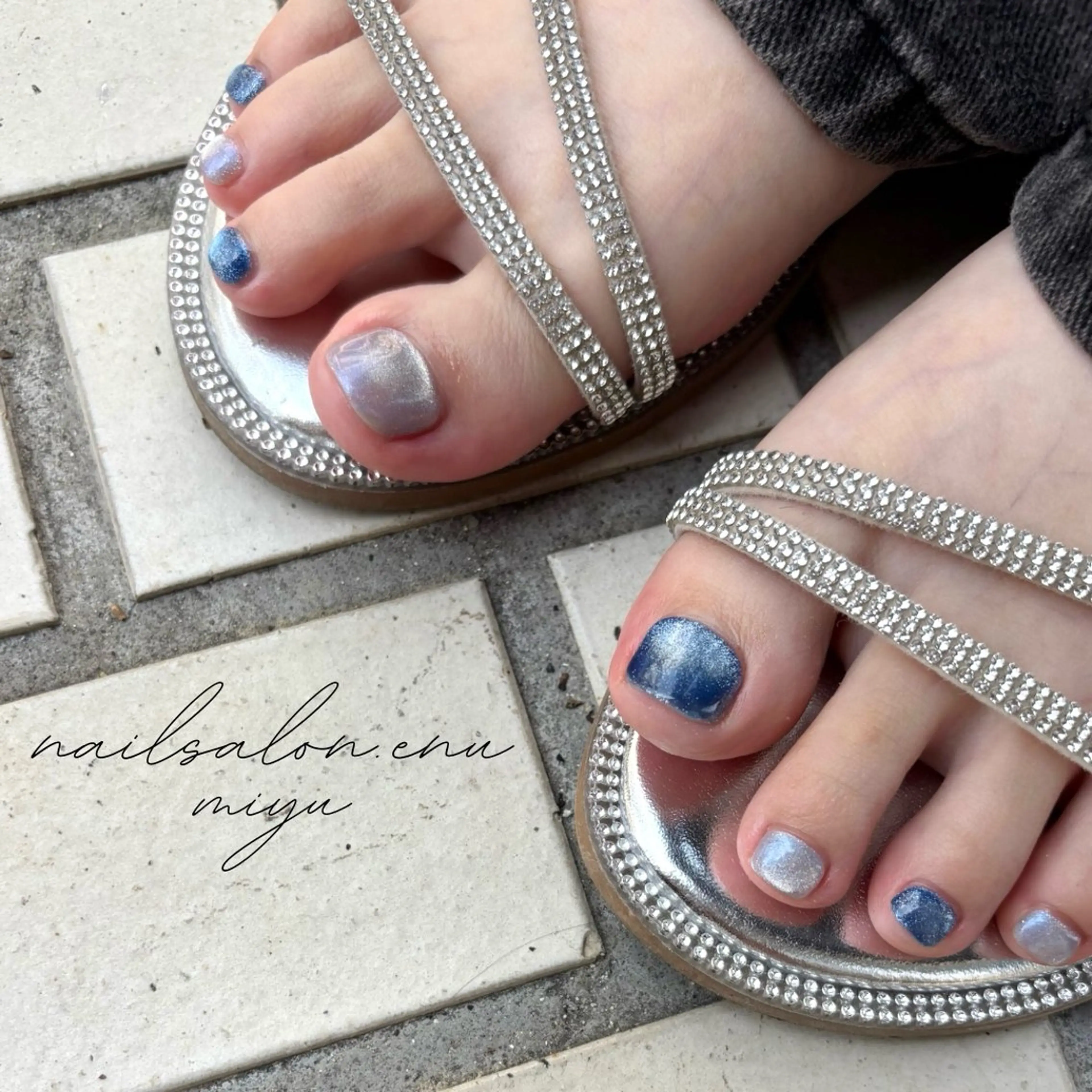 ネイル ブルー マグネットネイル シルバー nailsalon enu.　miyuのネイルデザイン