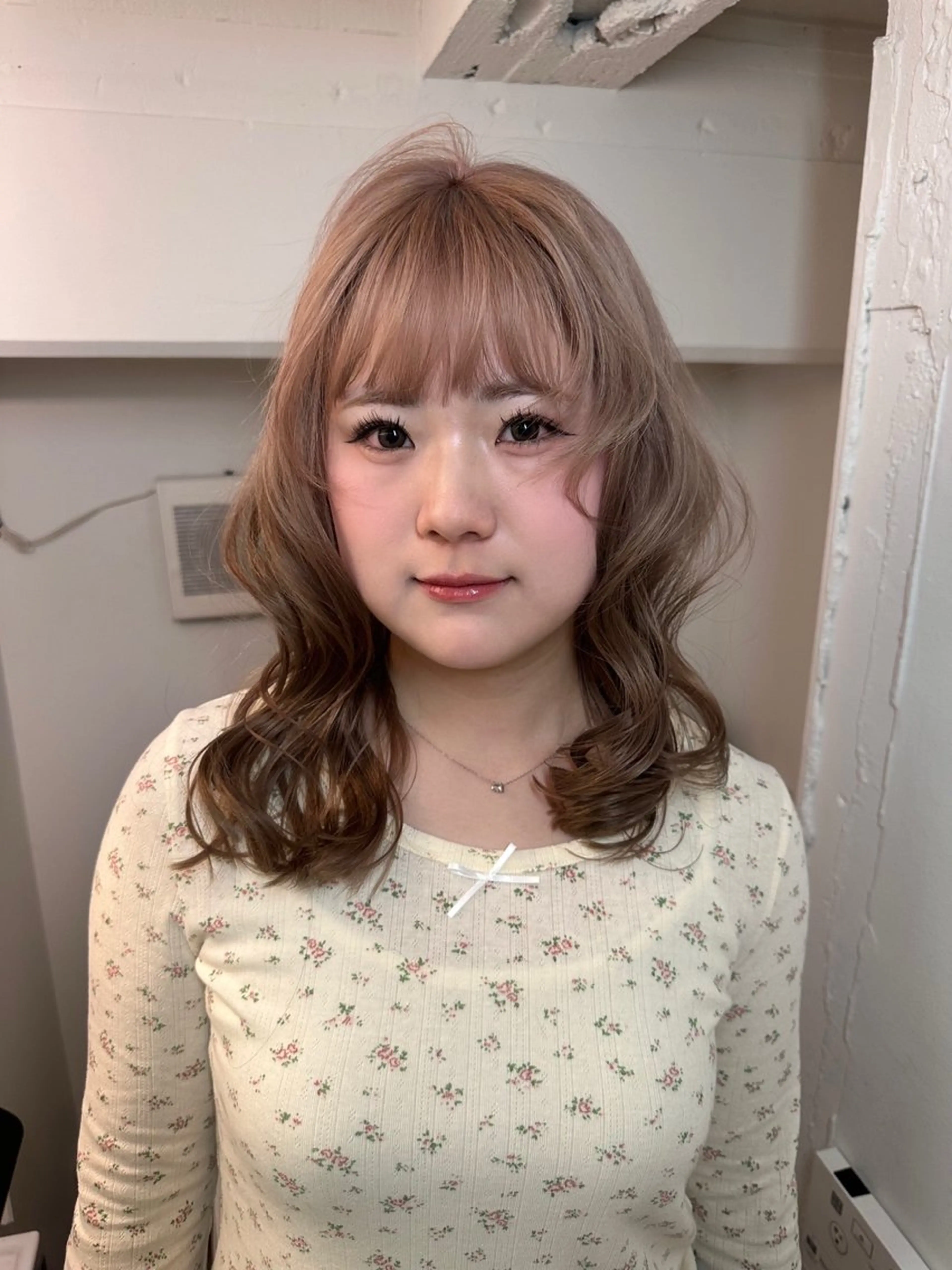 セミロング カット ヘアカラー トリートメント Hana ハイトーン🕯🩰のヘアスタイル