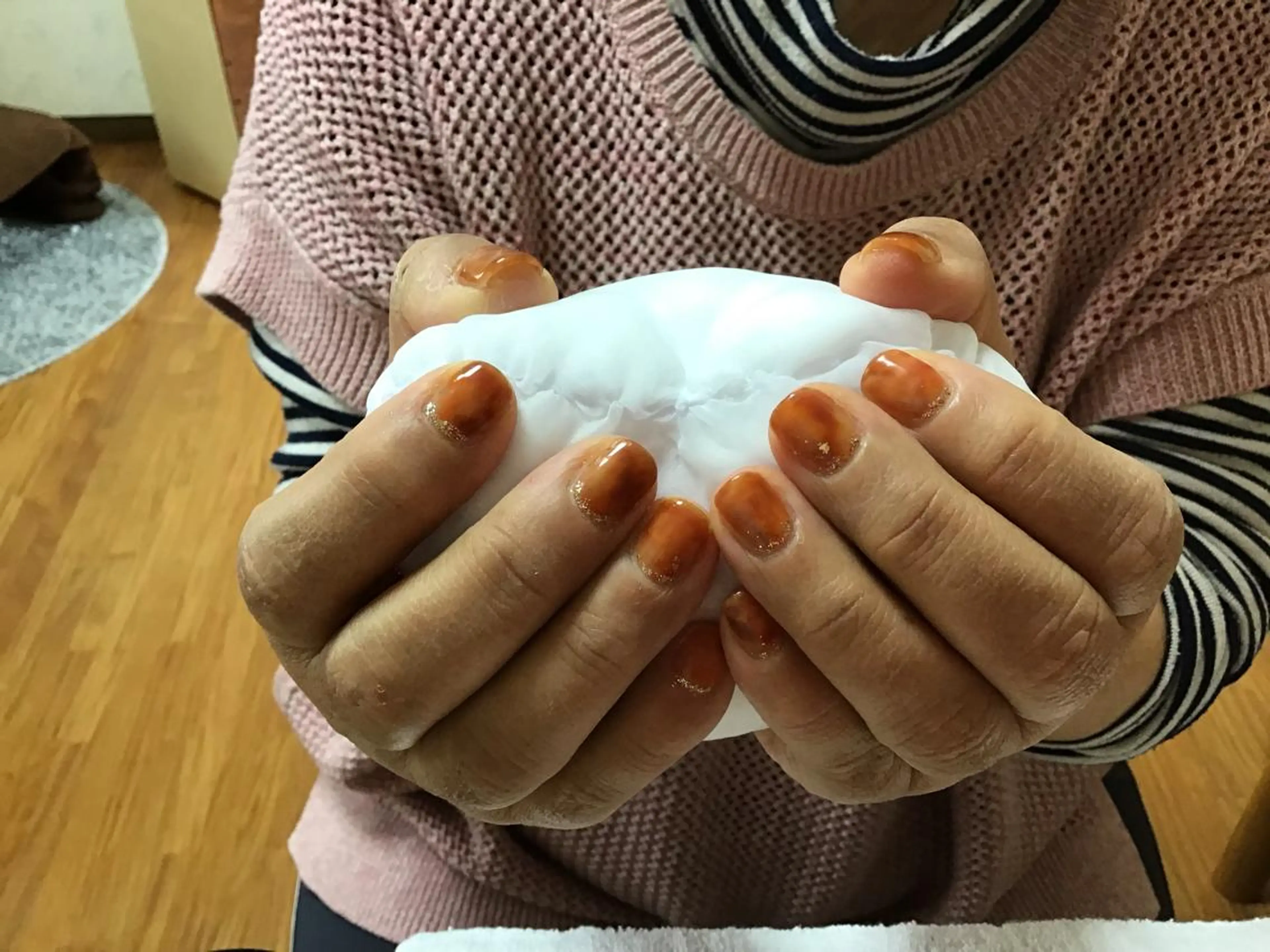 ネイル キラキラネイル ニュアンスネイル オレンジ gui amichantoco所属・gui amichanのネイルデザイン