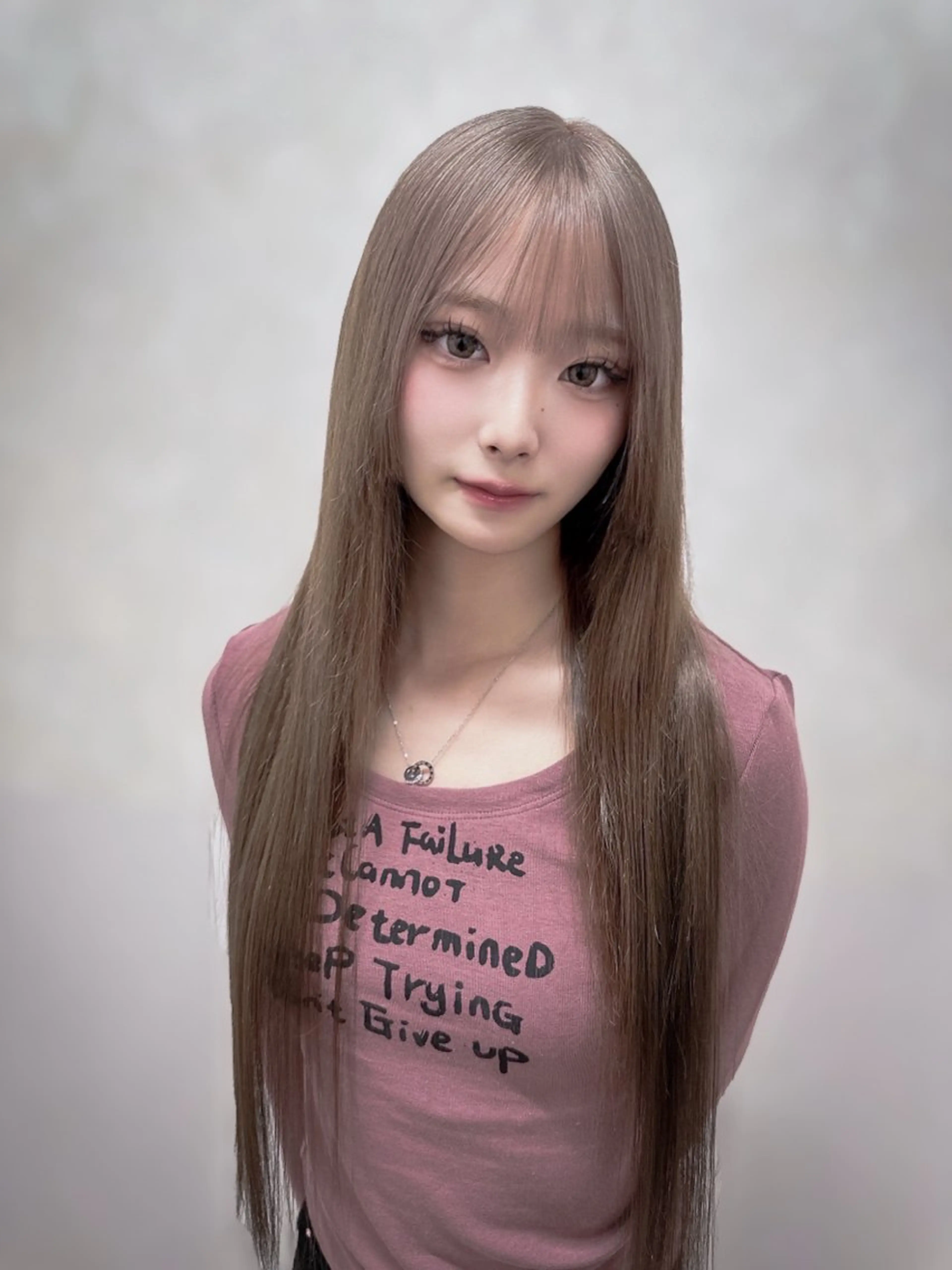 ロング カラー ハイトーン/ 縮毛矯正のヘアスタイル