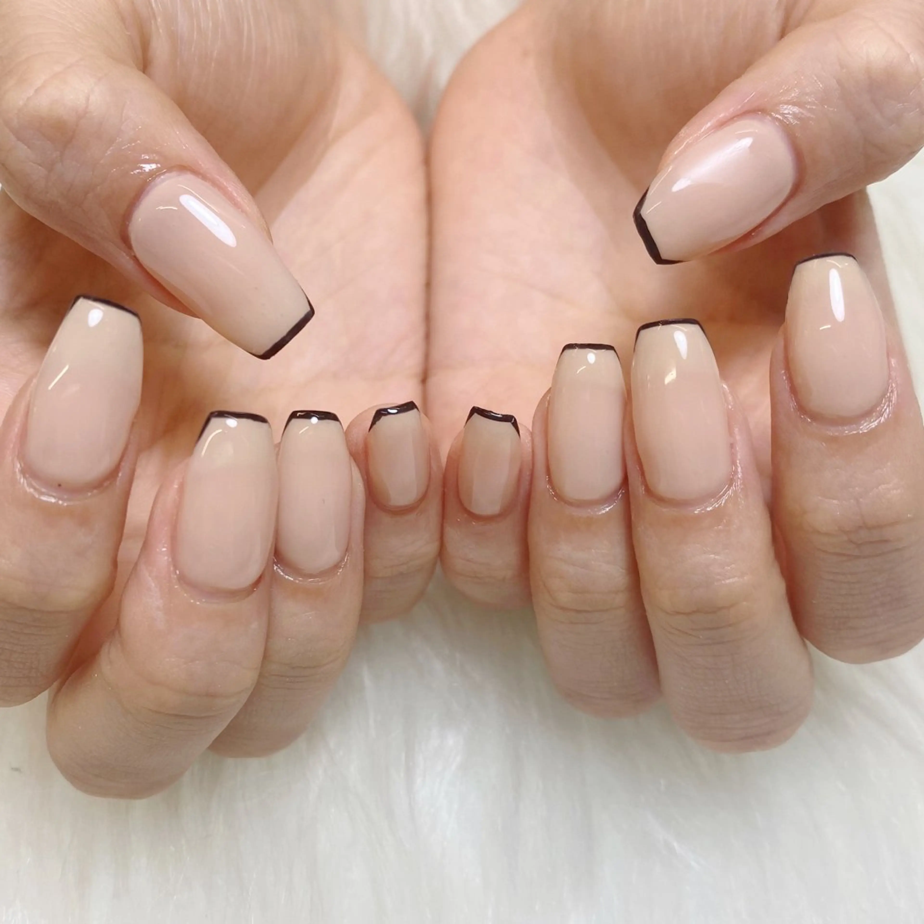 ネイル ブルー 長さ出し フットネイル フレンチネイル グラデーション ハンドネイル fein. miku🎀🍼のネイルデザイン