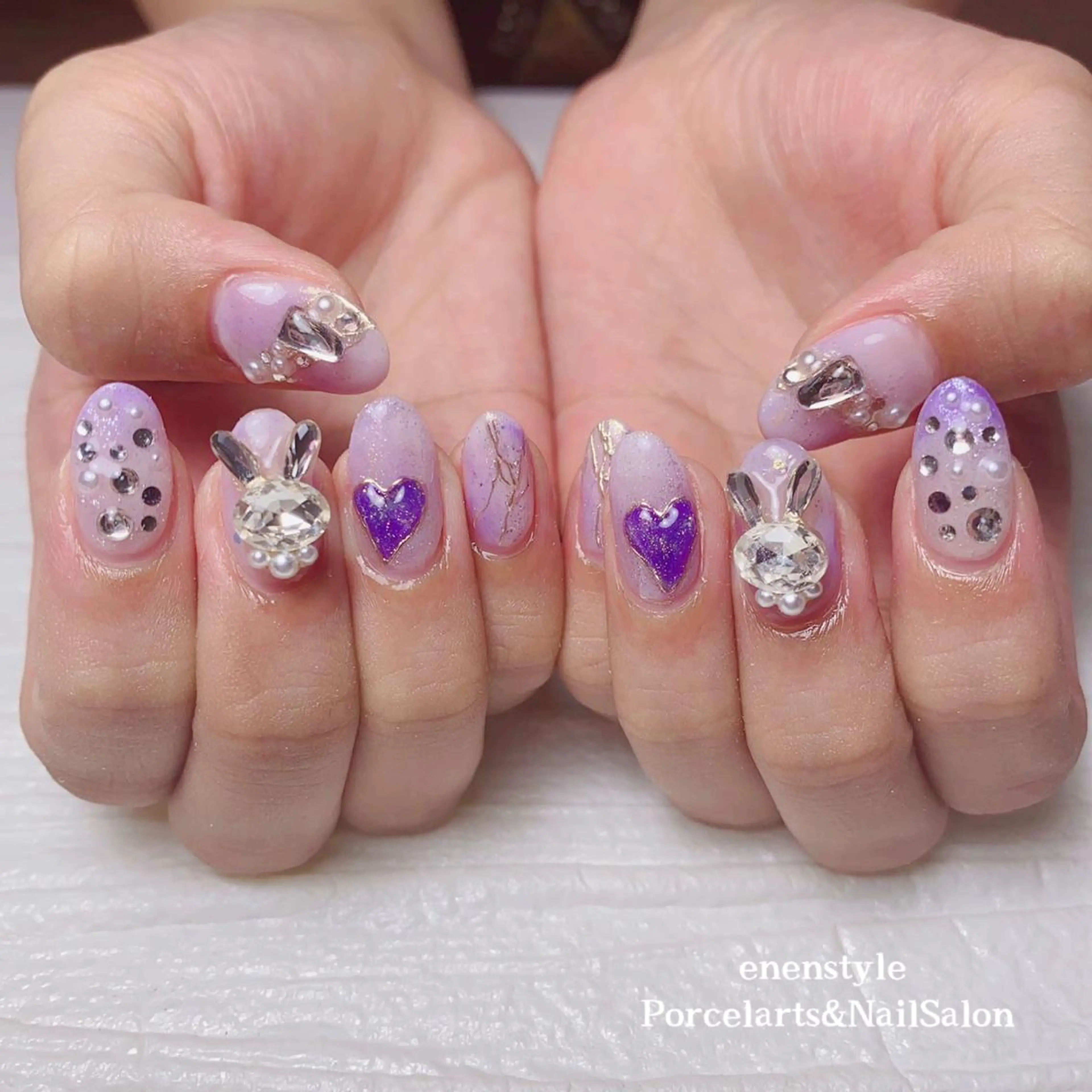 ミディアム ネイル 👑enen style👑のネイルデザイン