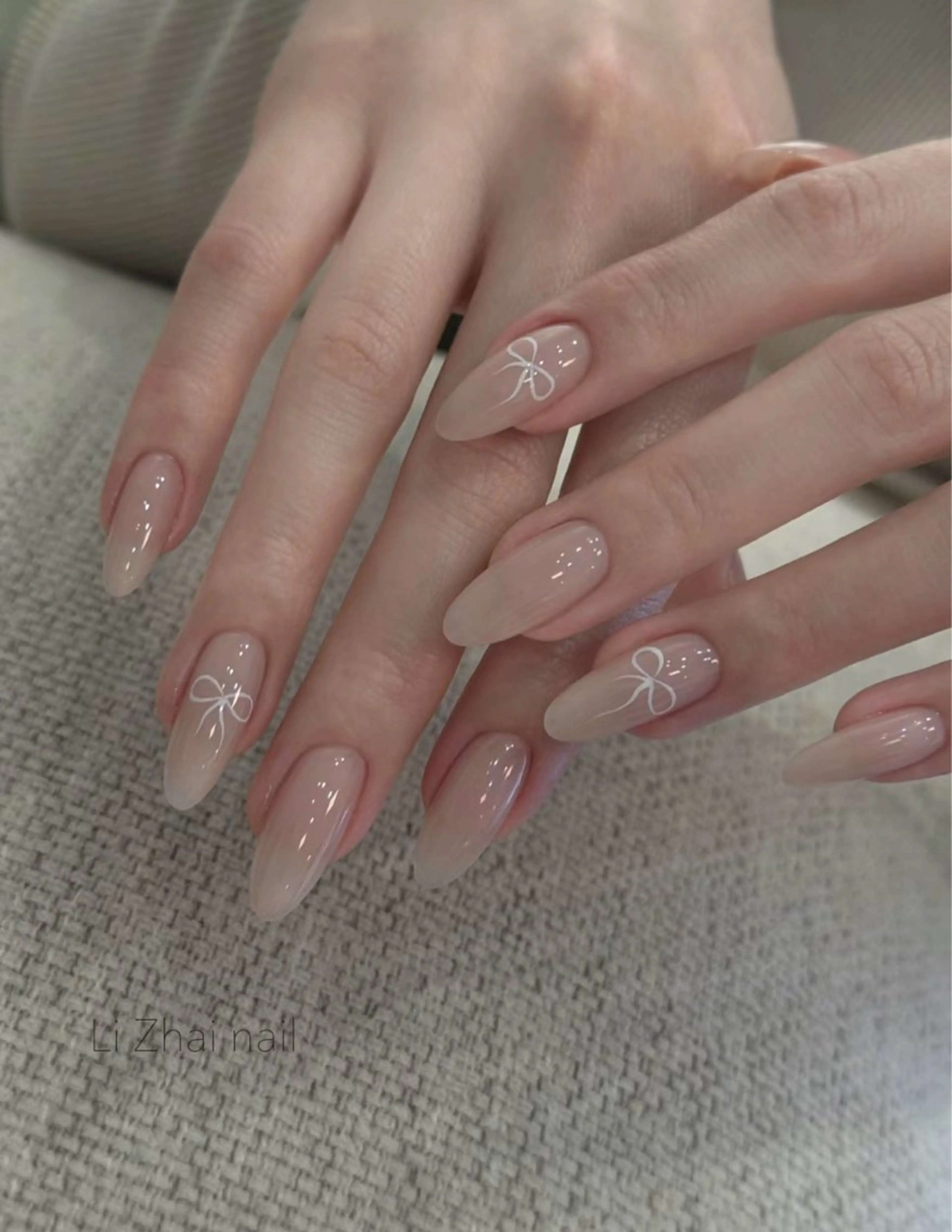 ネイル LEDアイラッシュ ∩_∩アオイのマツエク・マツパデザイン