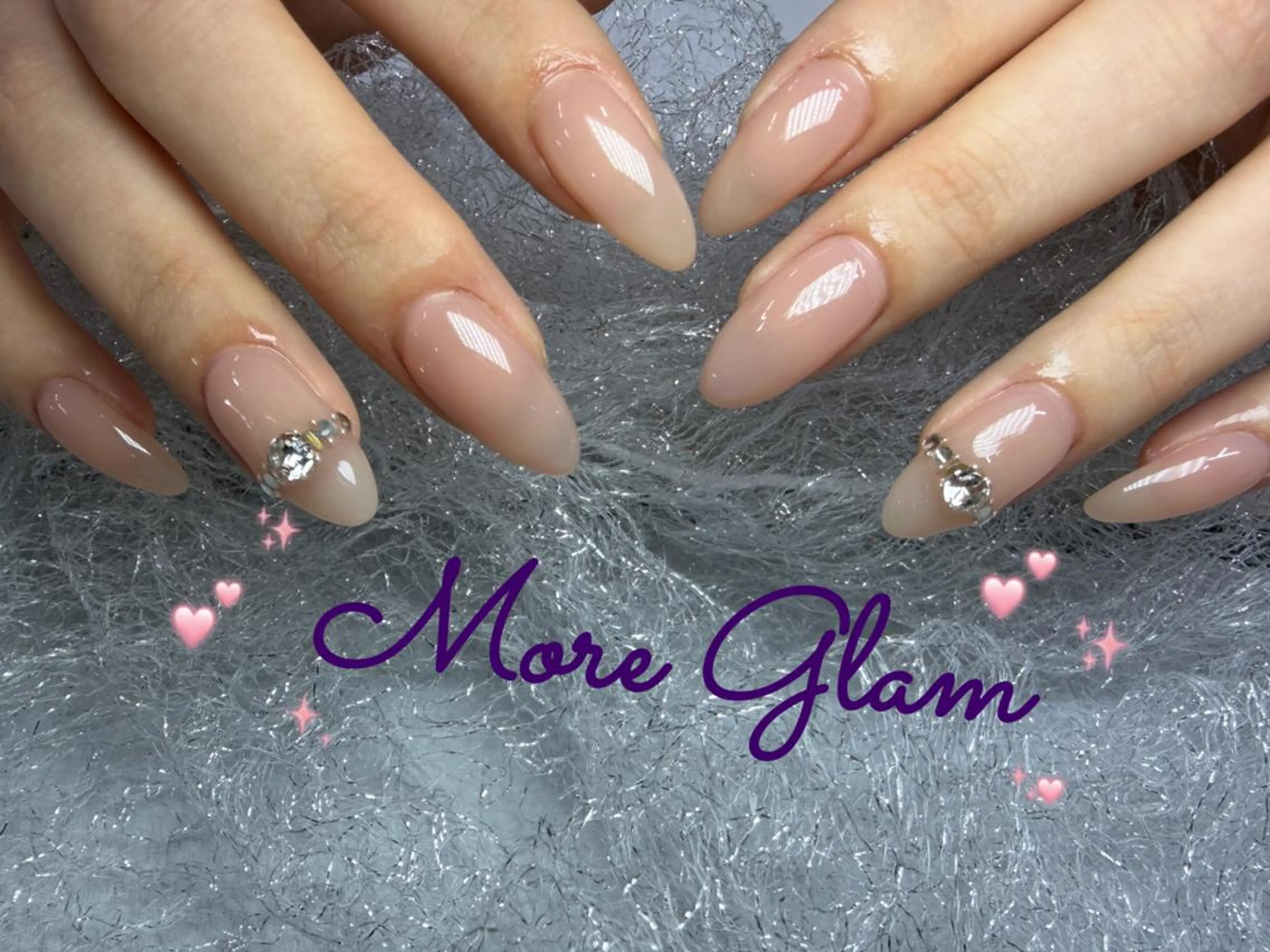 ネイル 長さ出し フットネイル フレンチネイル ジェルネイル ガラスフレンチ More Glam 池袋東口店のネイルデザイン