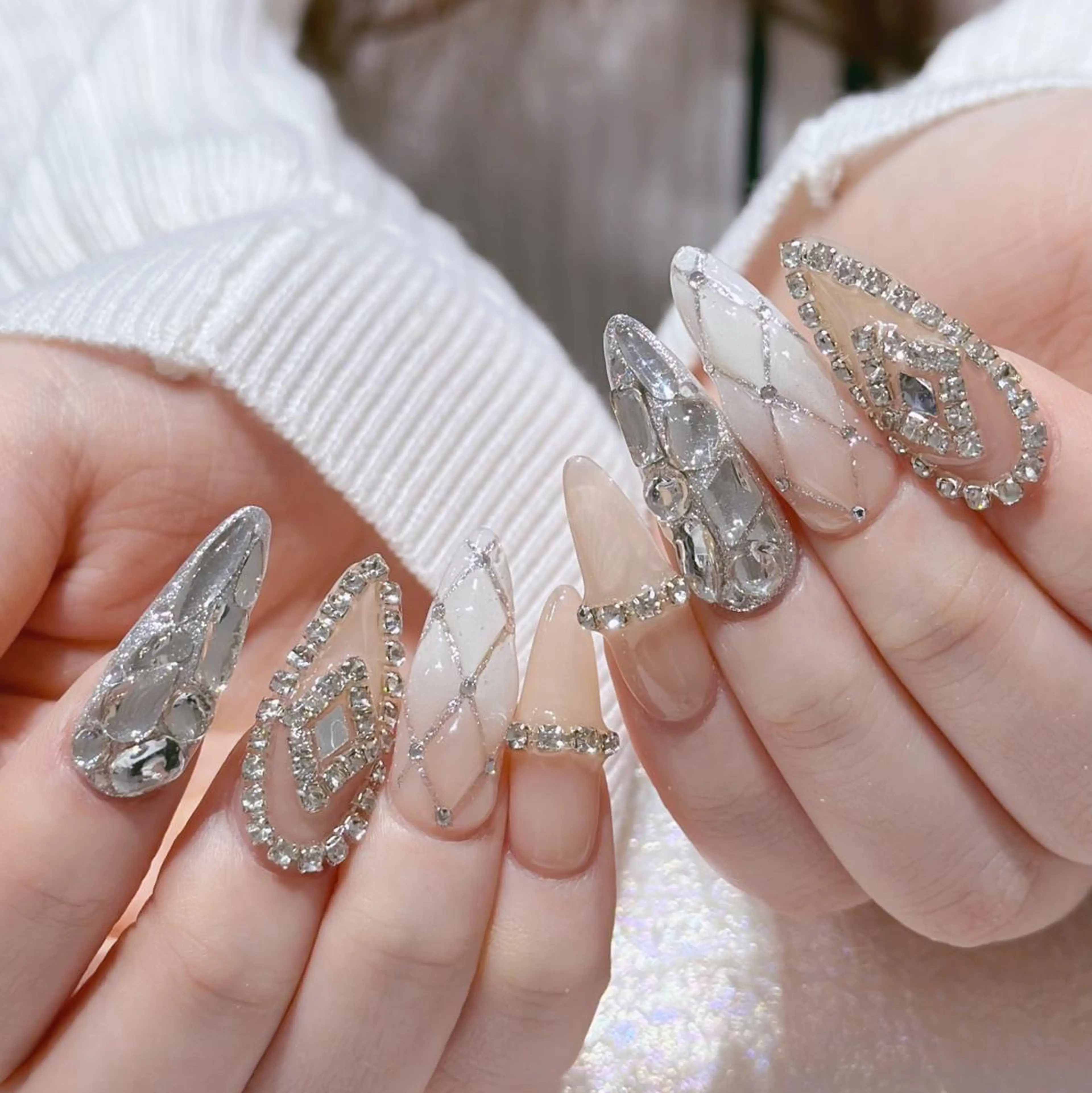 ネイル ハンドネイル Queens ひなのネイルデザイン