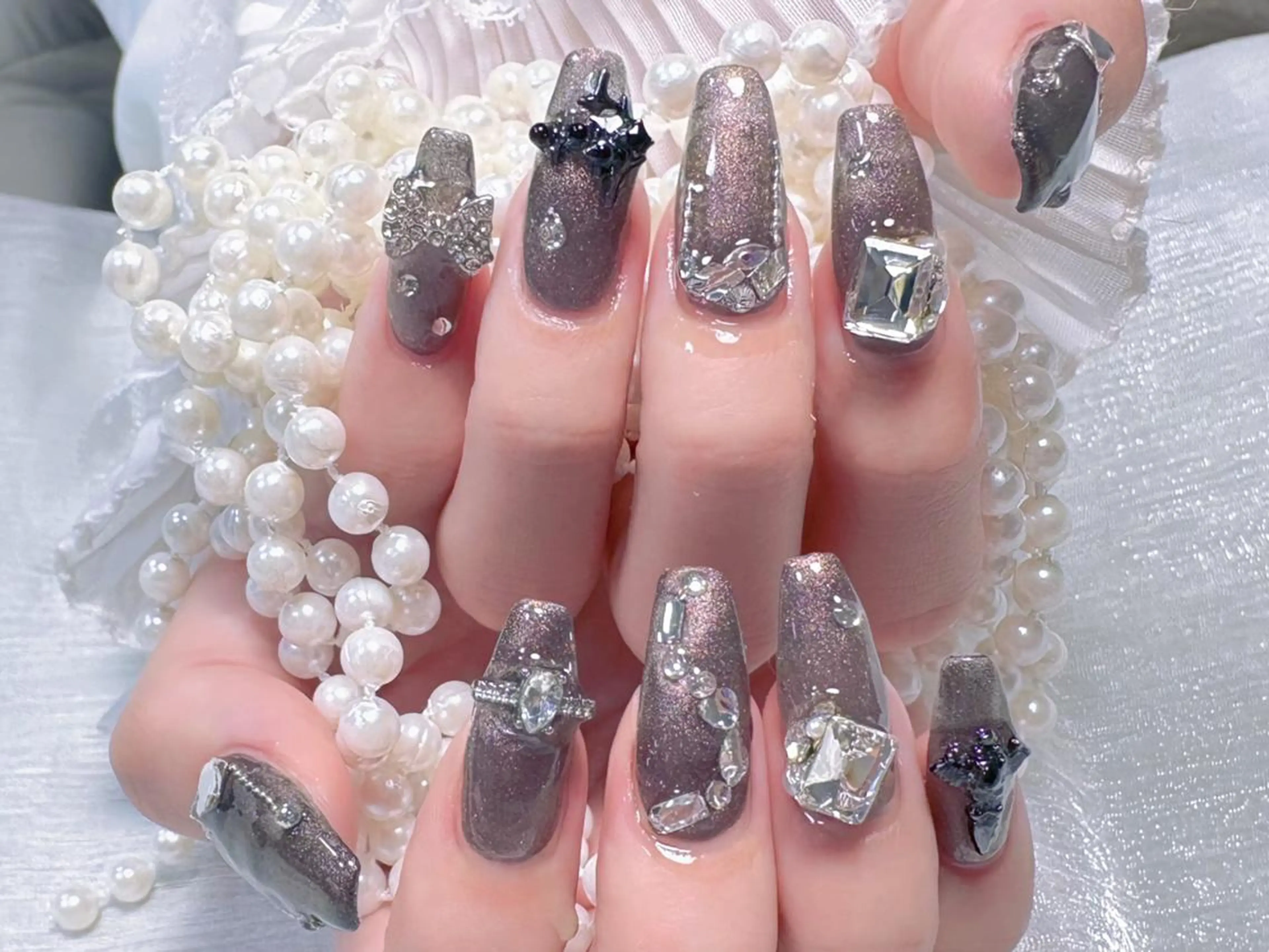 ネイル ハンドネイル 🎀鈴音🎀 ワンホンネイルのネイルデザイン