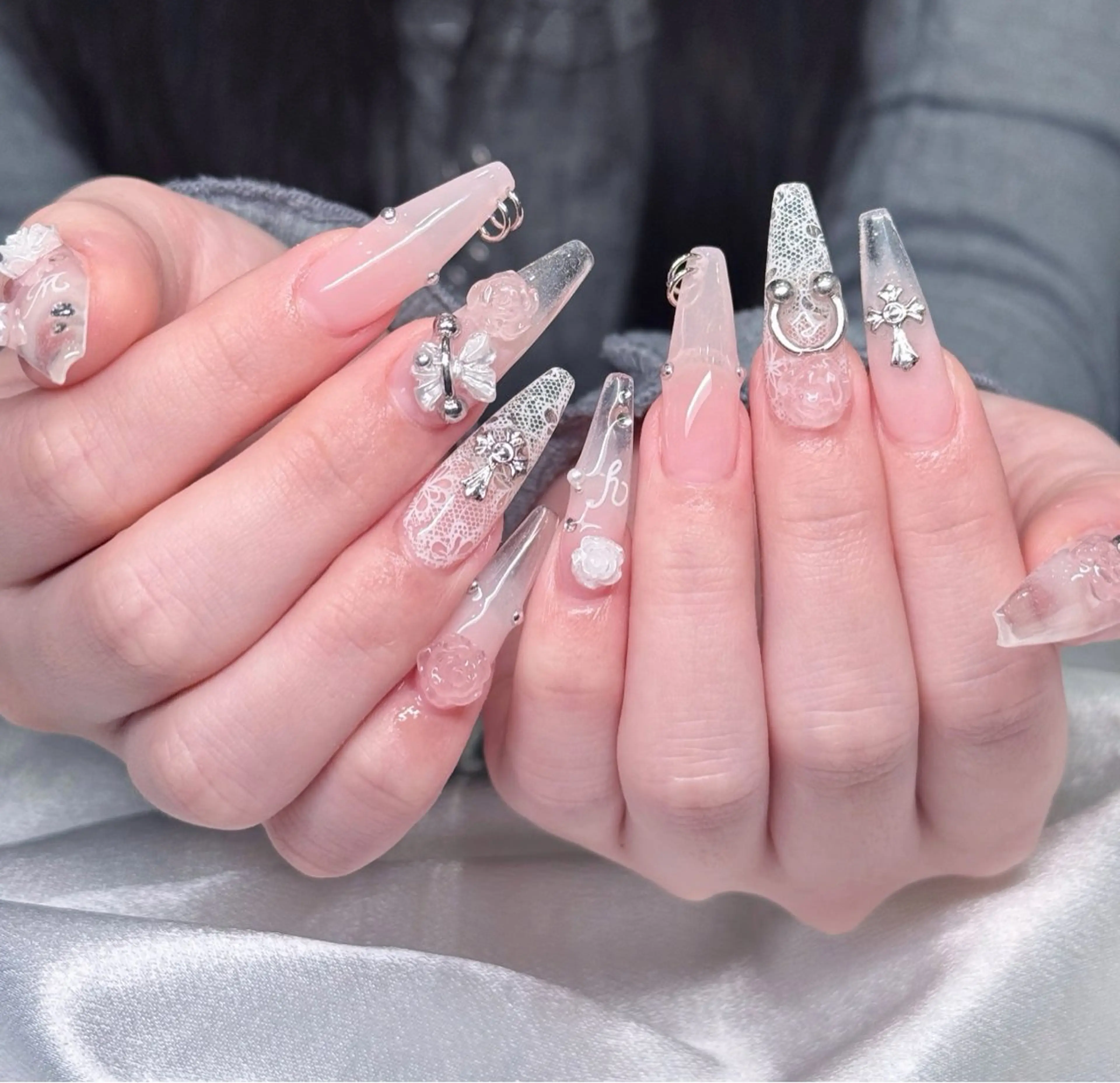 ネイル オーロラネイル ブルー チークネイル フットネイル フレンチネイル ハンドネイル HANA ハナのネイルデザイン