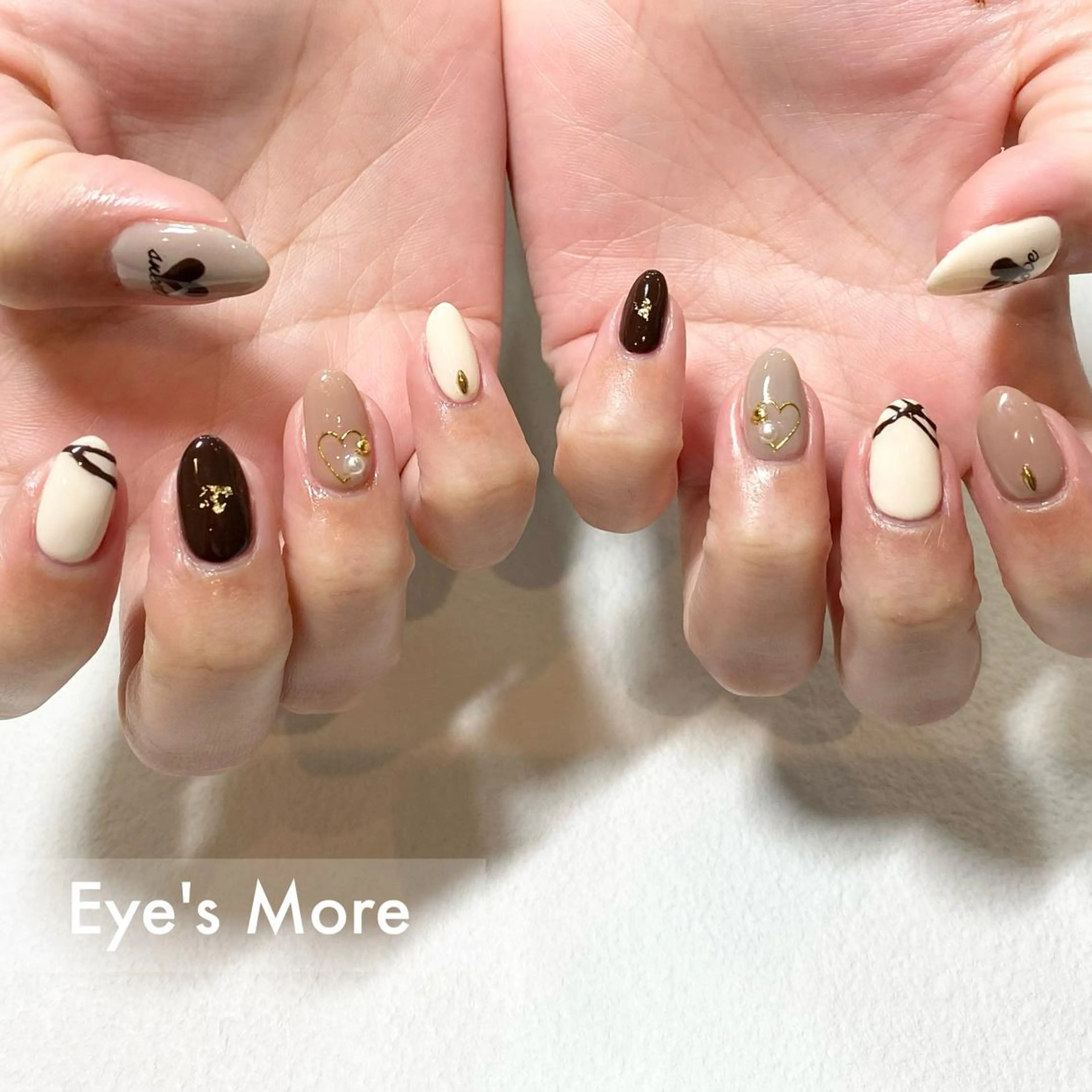 ネイル Eye's More Ochiaiのネイルデザイン