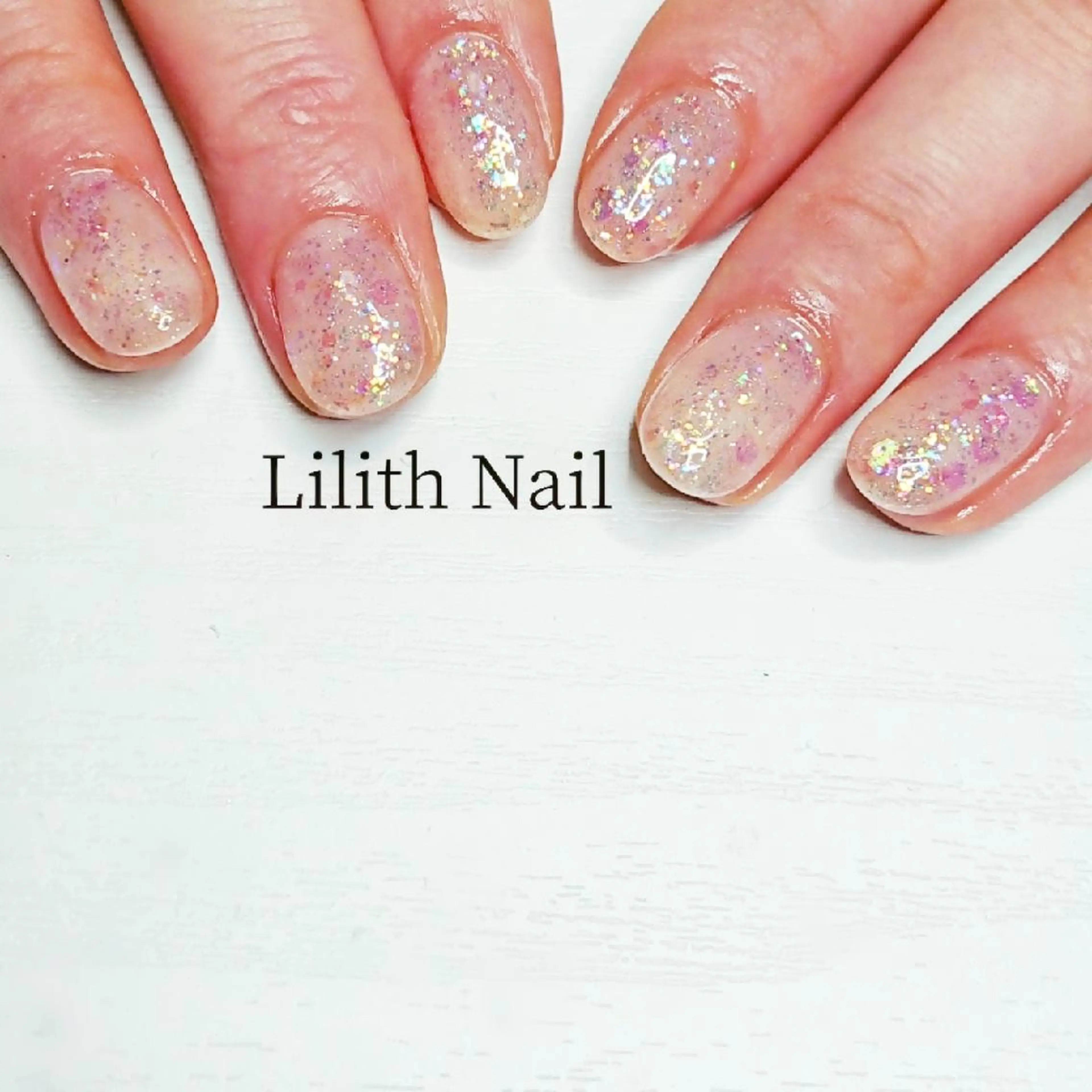 ネイル クリアネイル ラメ(グリッター) ショートネイル ハンドネイル Lilith Nailのネイルデザイン