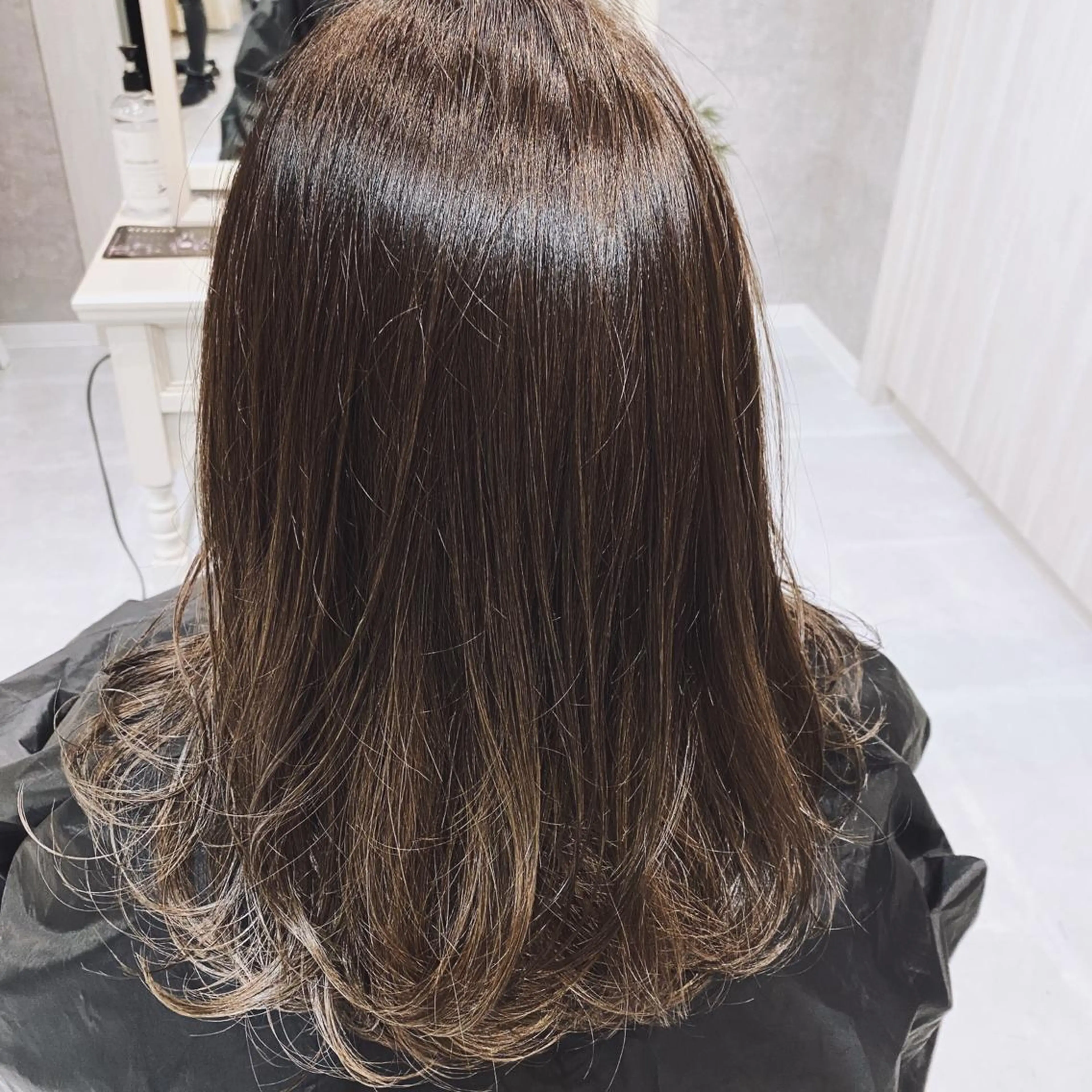 ミディアム カラー グラデーションカラー hairdressing salon　mulum所属・Kasumi 店長のマツエク・マツパデザイン