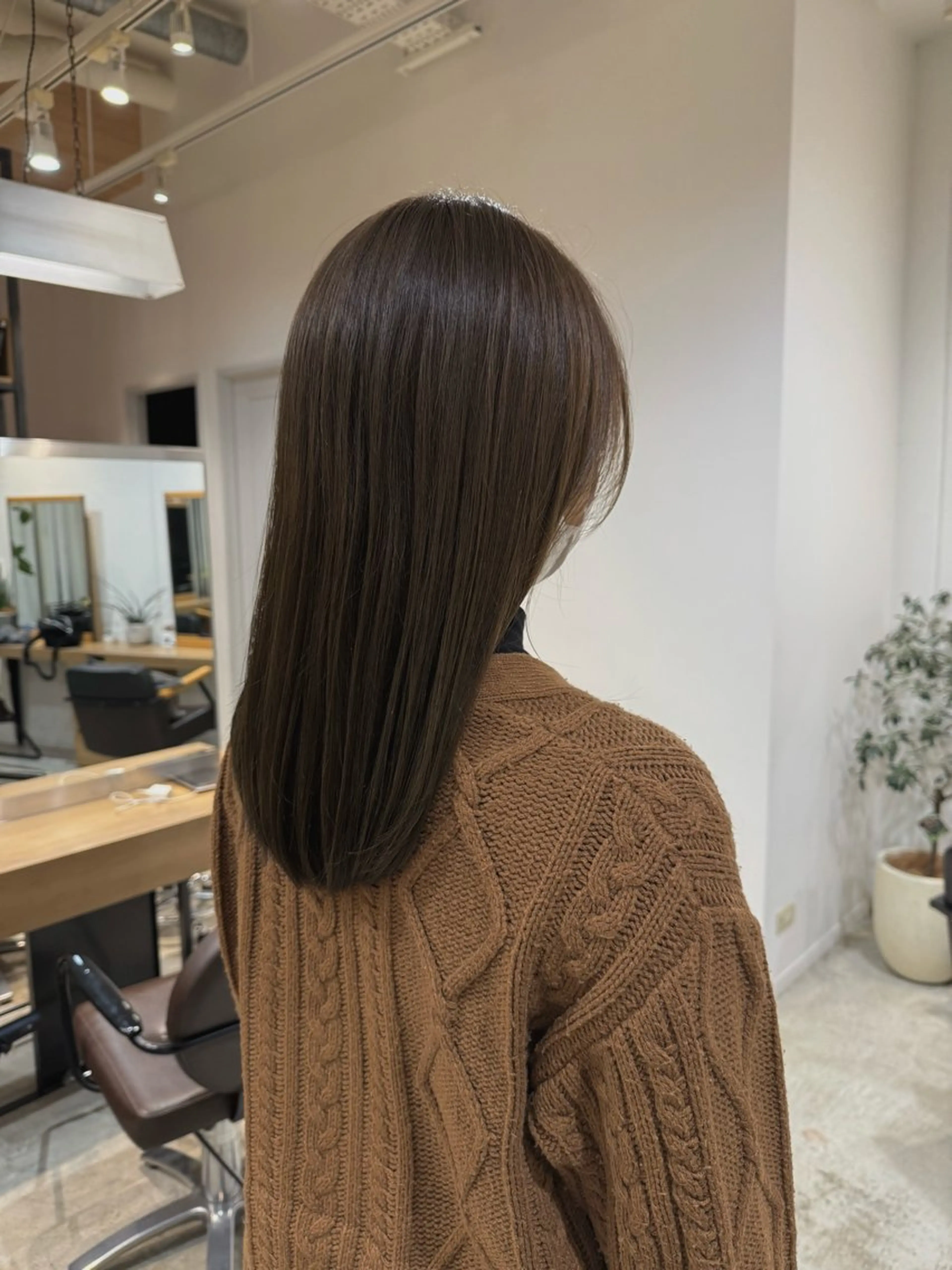 ロング SHEA.所属・表参道SHEA Am i／レイヤーカットのヘアスタイル