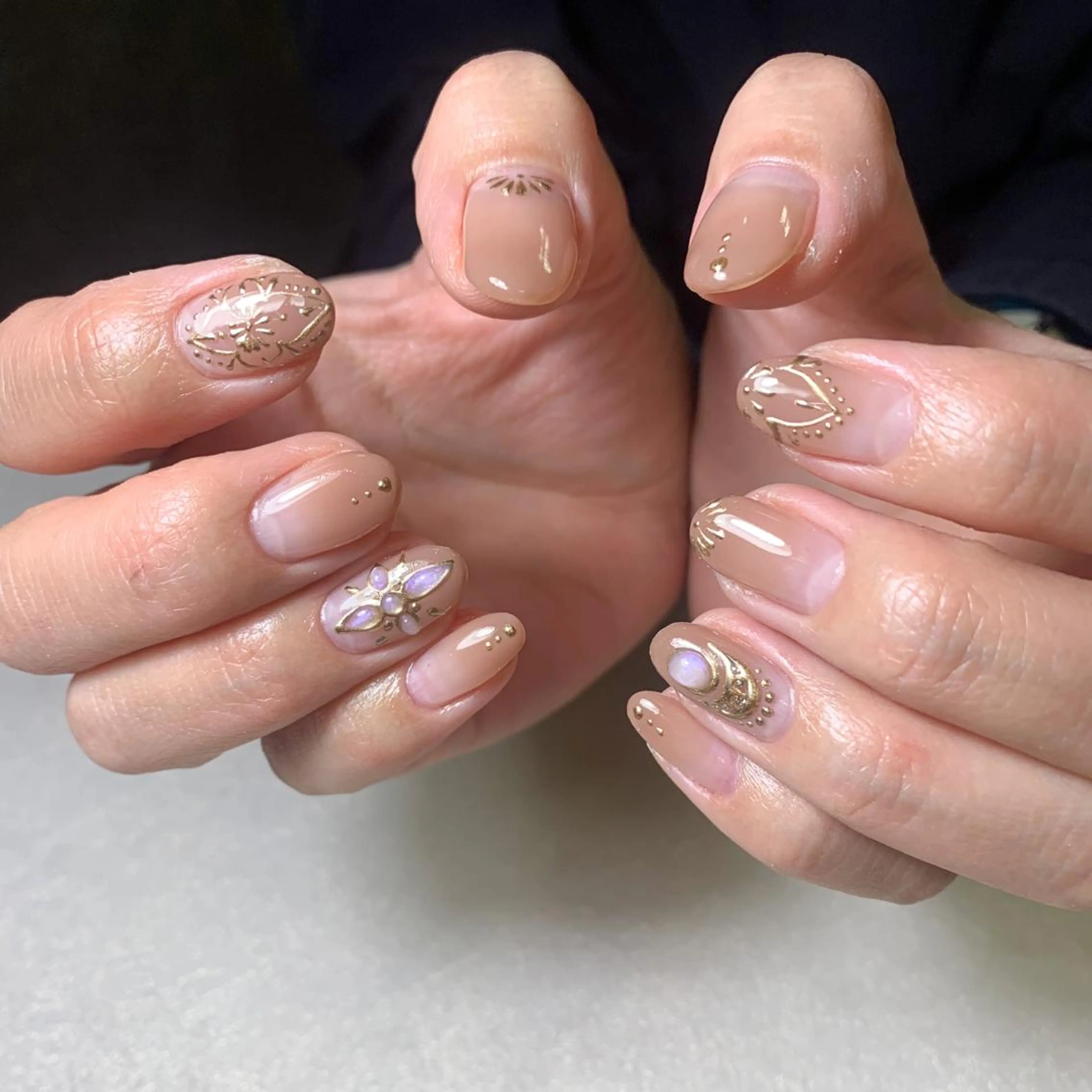 ネイル atelier FIORITURA所属・FIORITURA aiのネイルデザイン