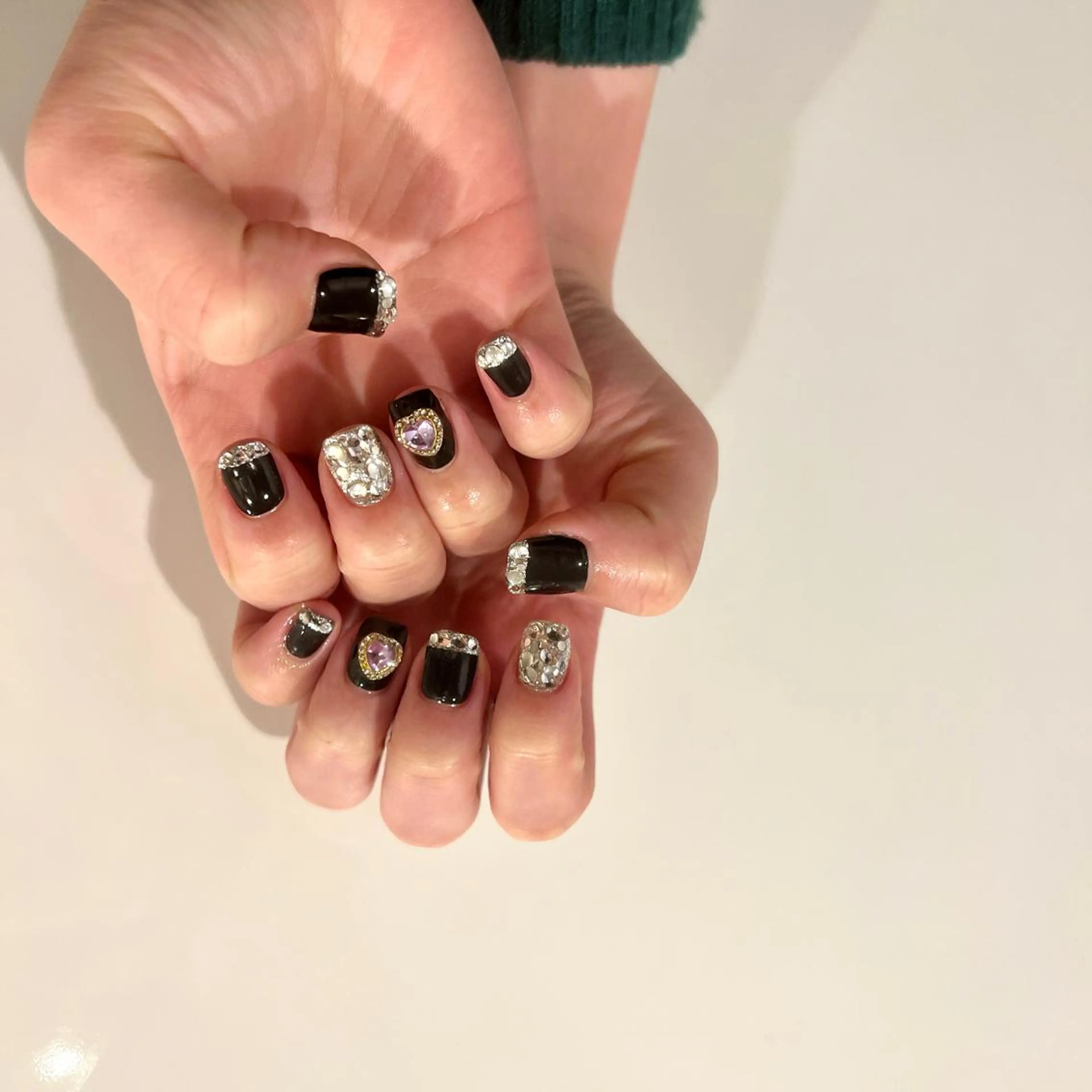 ネイル 黒葛原 めぐみのネイルデザイン