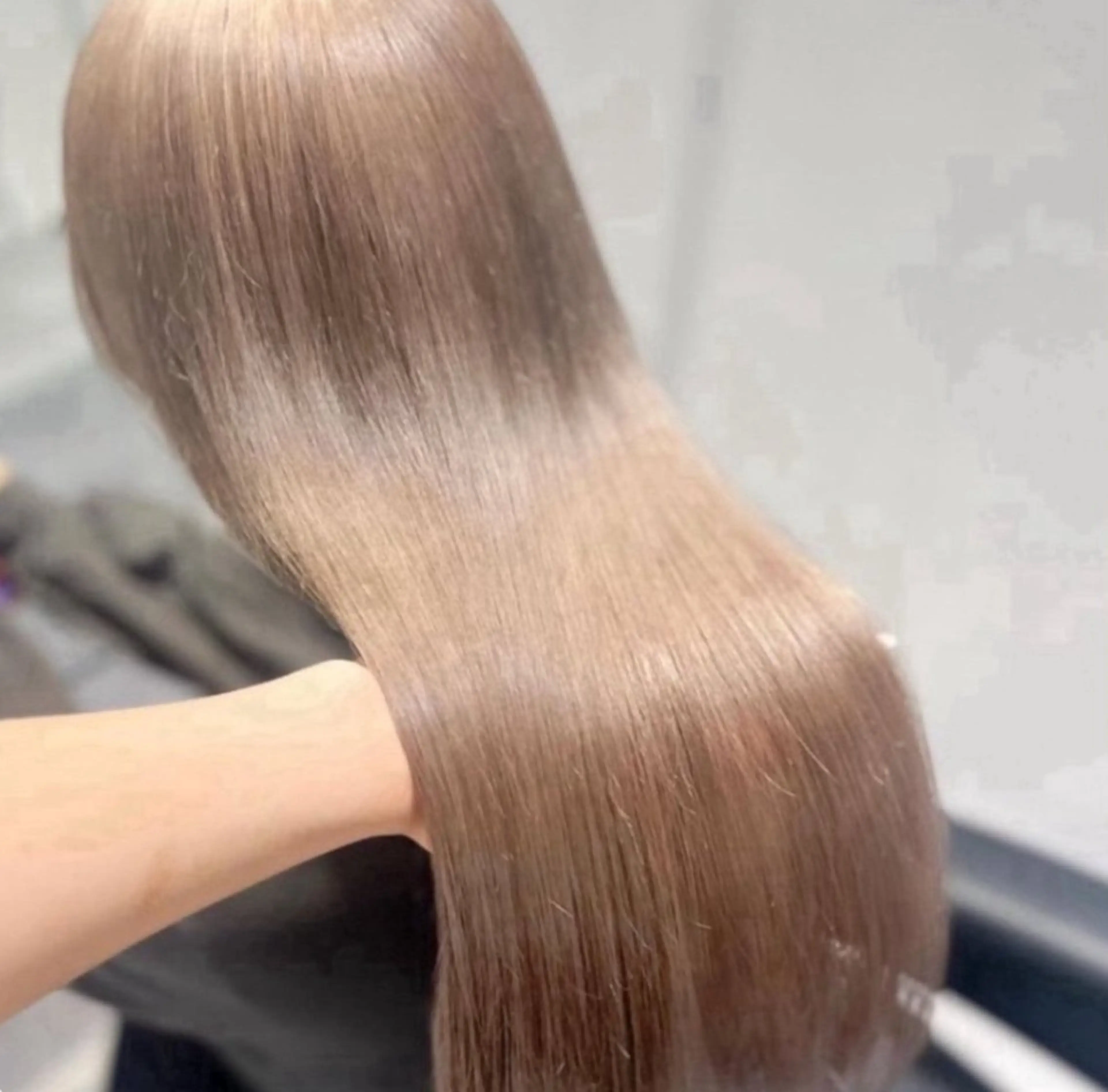 ロング カラー 🫧うる艶トレンド 🫧透明感カラーのヘアスタイル