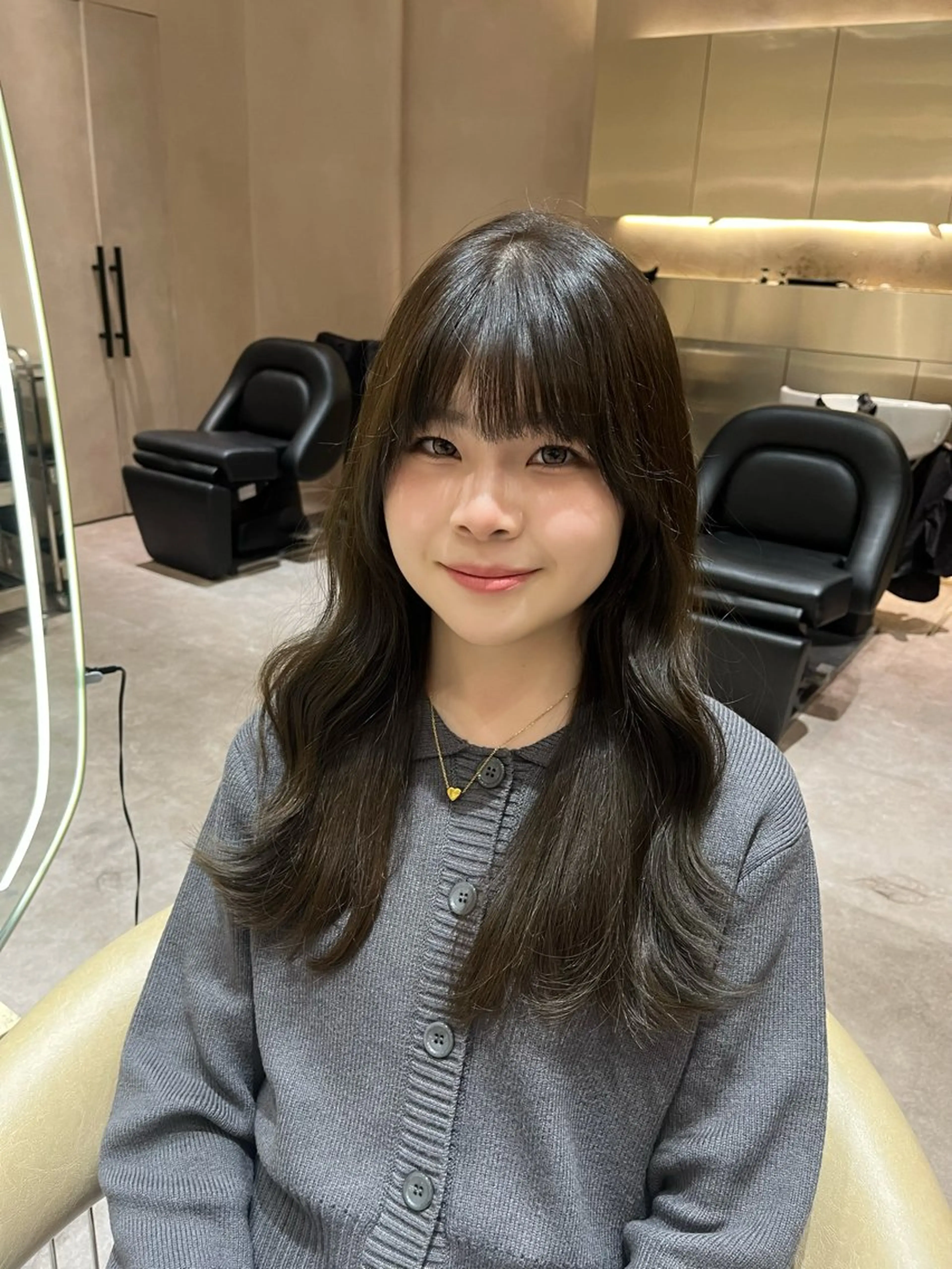 ロング カット ヘアカラー 顔周りカット/ 透明感カラー/ユナのヘアスタイル