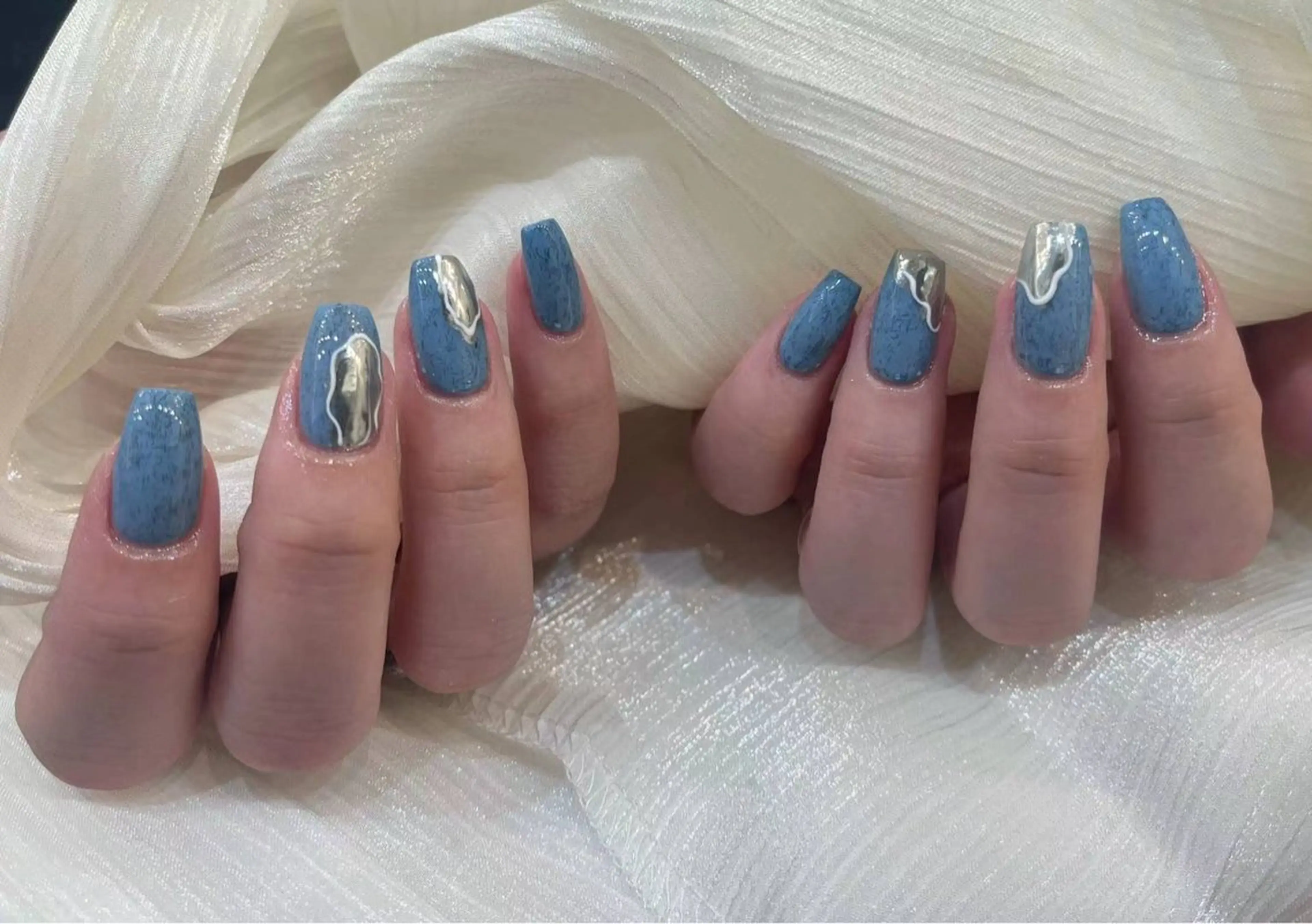 ネイル アートネイル ブルー フラワーネイル フットネイル ジェルネイル Babarla Nailのネイルデザイン