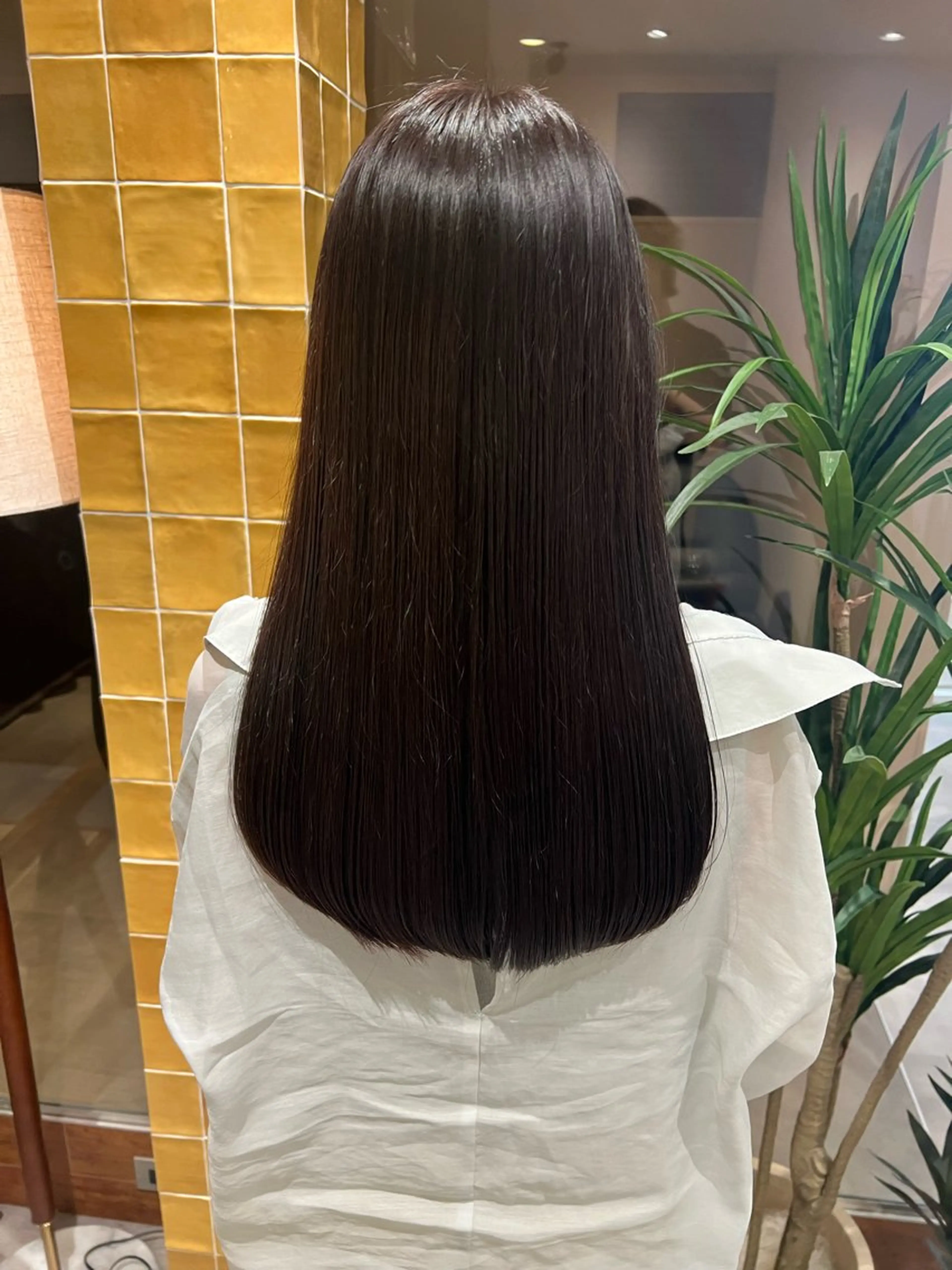 ロング カット ヘアカラー トリートメント 艶髪/透明感 レイヤー YUKIのヘアスタイル