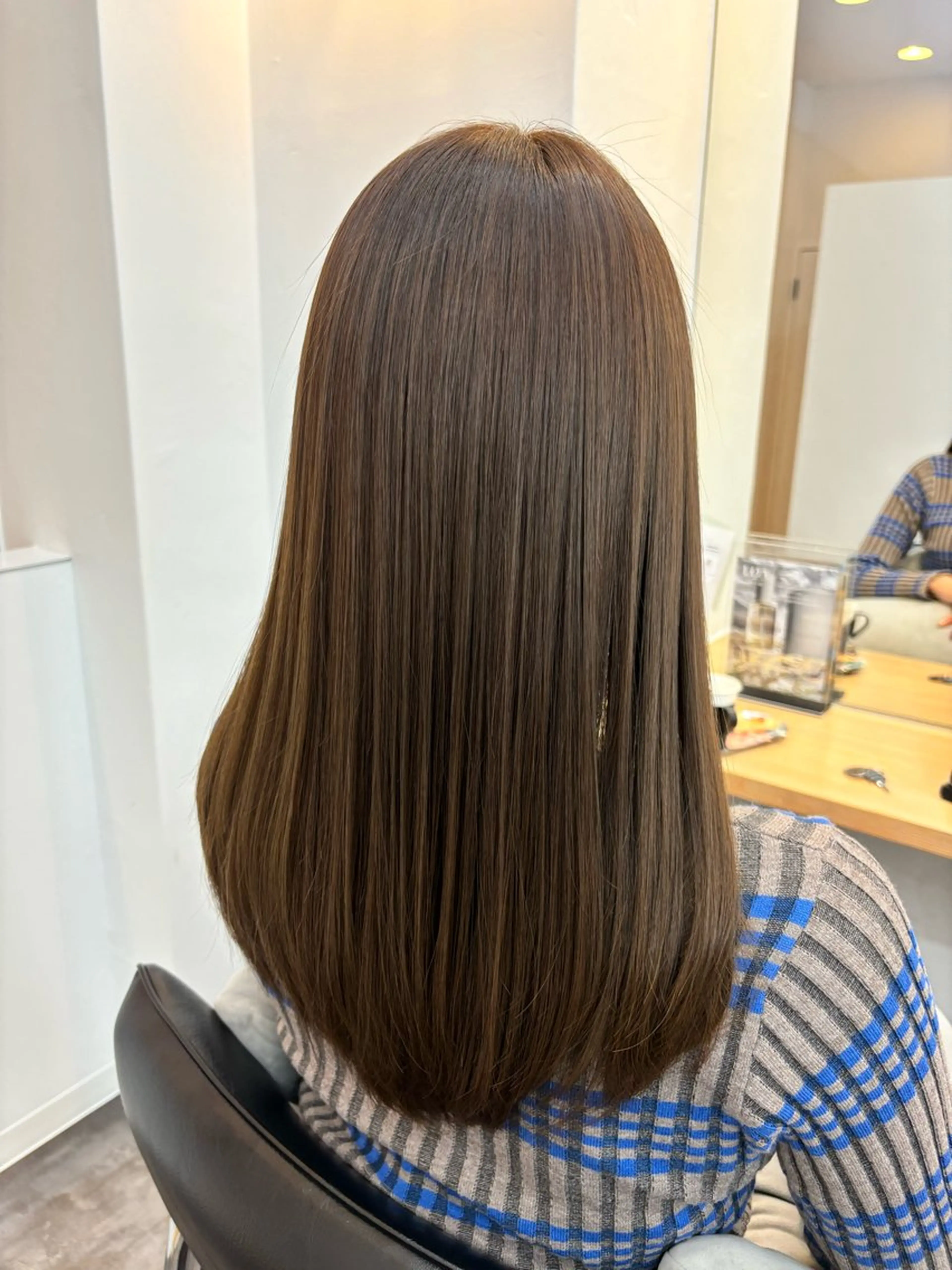 セミロング カラー 透明感カラー イルミナカラー 髪質改善 トリートメント スタイリスト /仲川葵のヘアスタイル