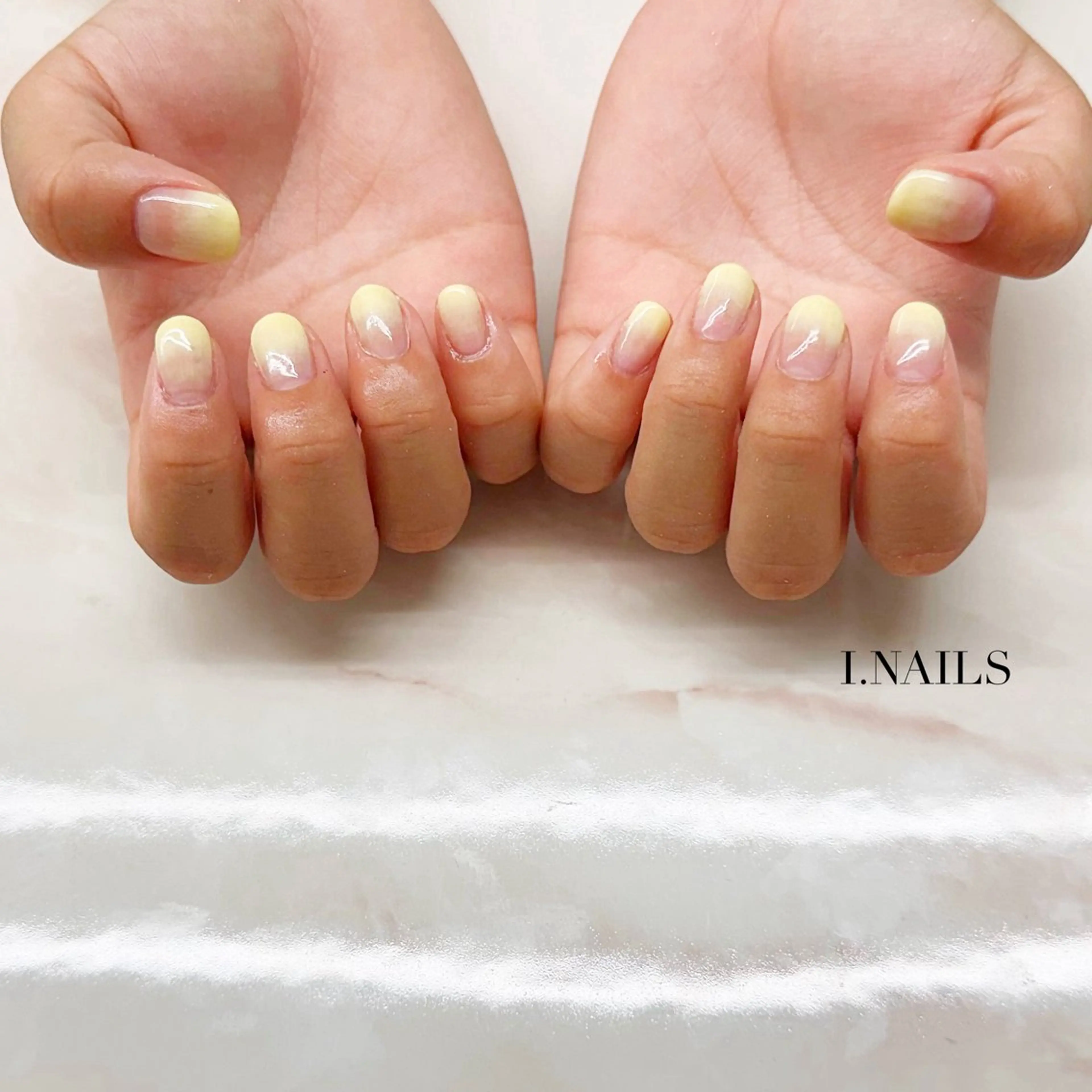 ネイル アイネイルズ所属・早川 梓のネイルデザイン