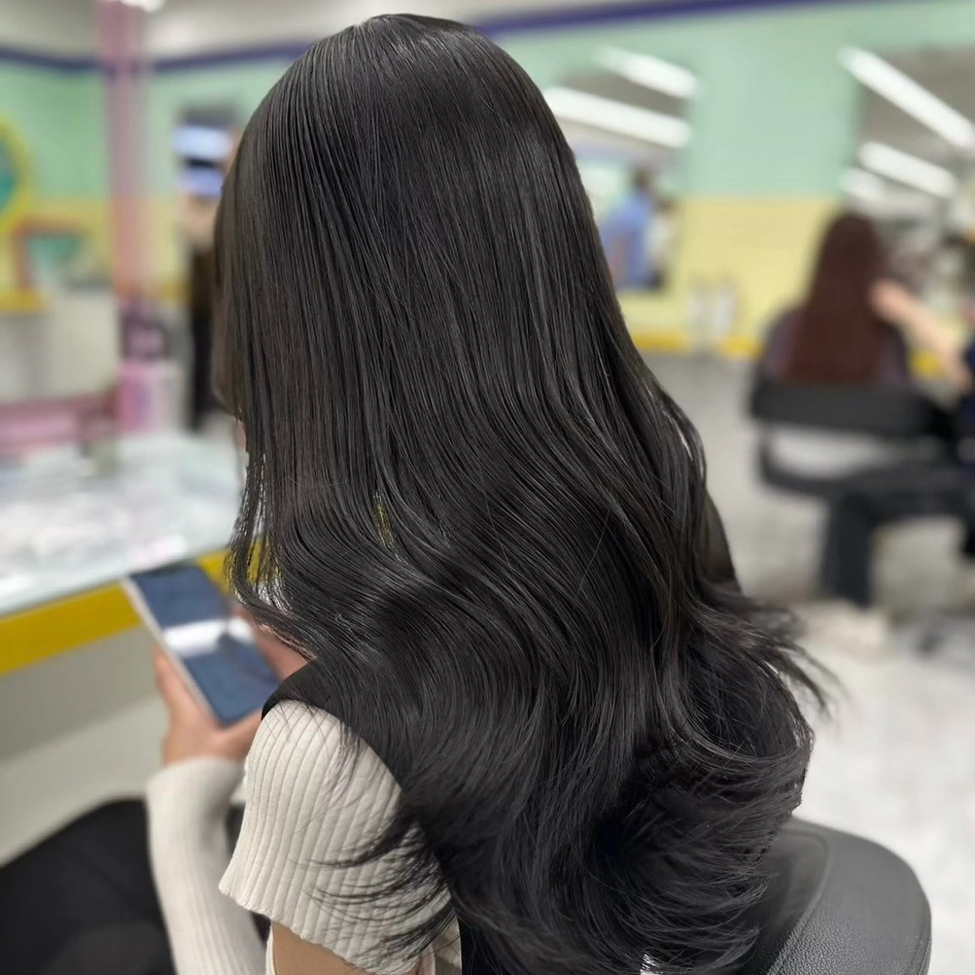 ロング カラー 韓国風艶髪🎀 暖色カラー🤍のヘアスタイル