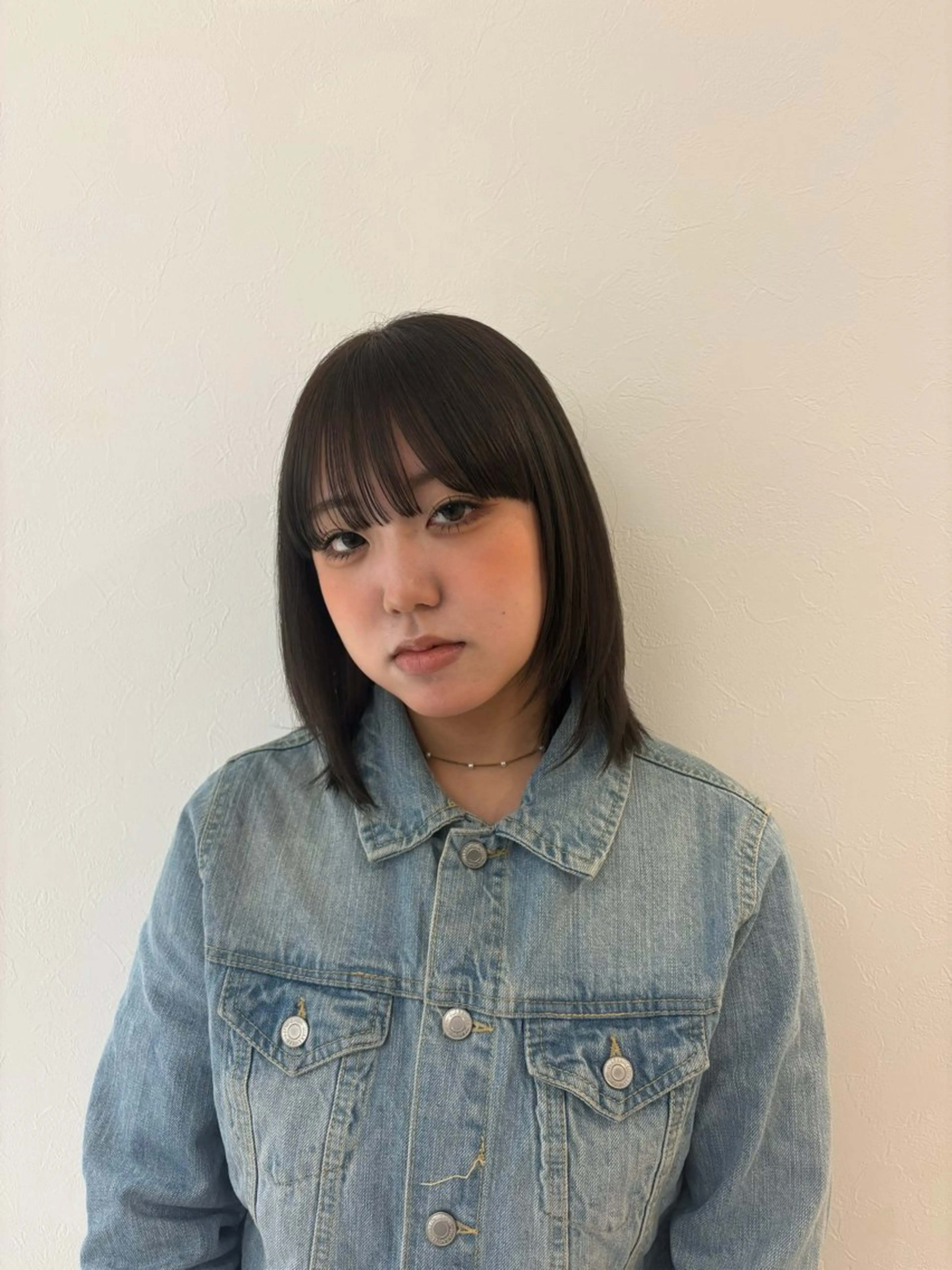 ミディアム カラー ブリーチ ブラウンカラー カット ヘアカラー トリートメント abilita MIYUのヘアスタイル