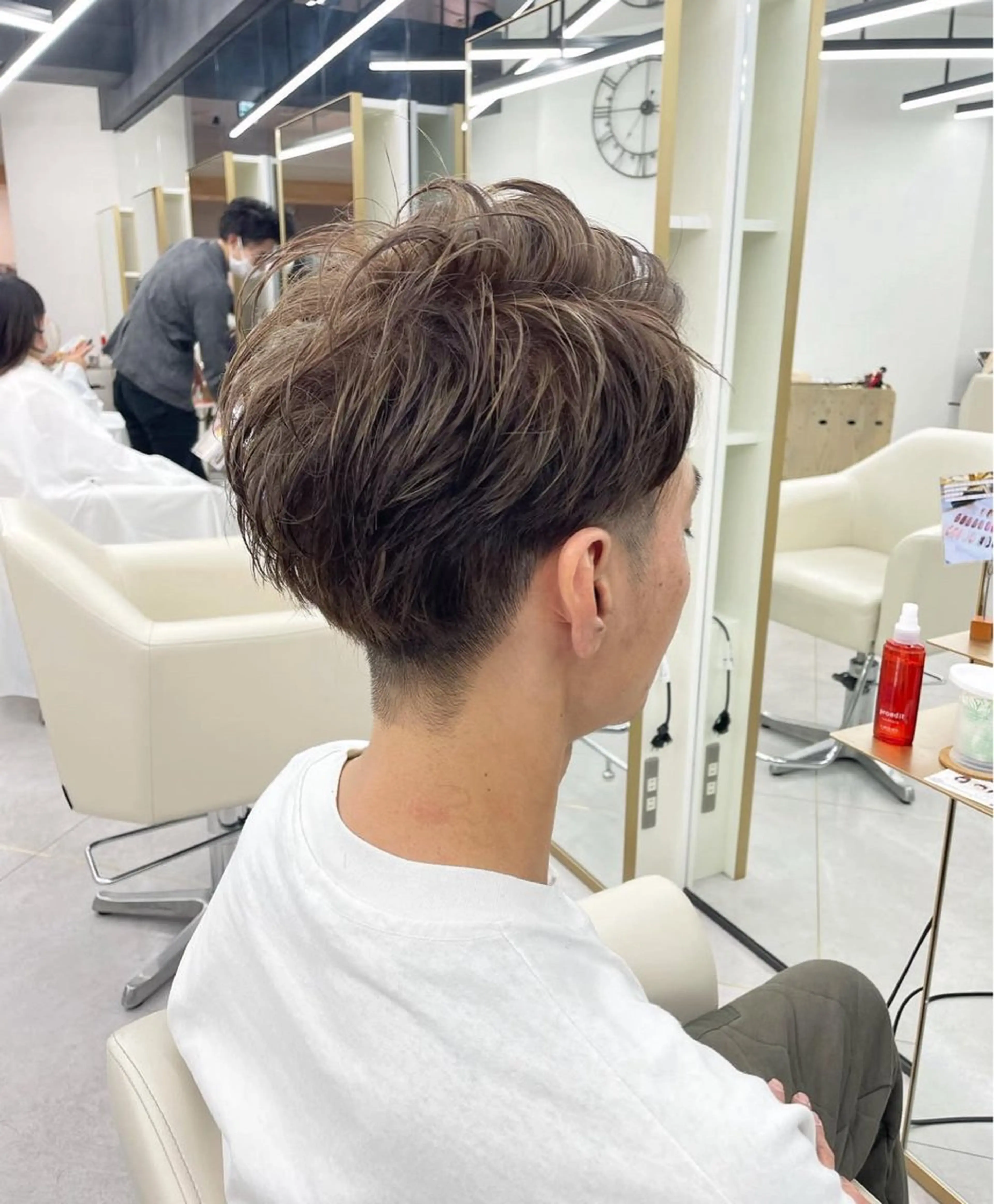 メンズ ORO 宝塚店所属・大月 夏歩のヘアスタイル