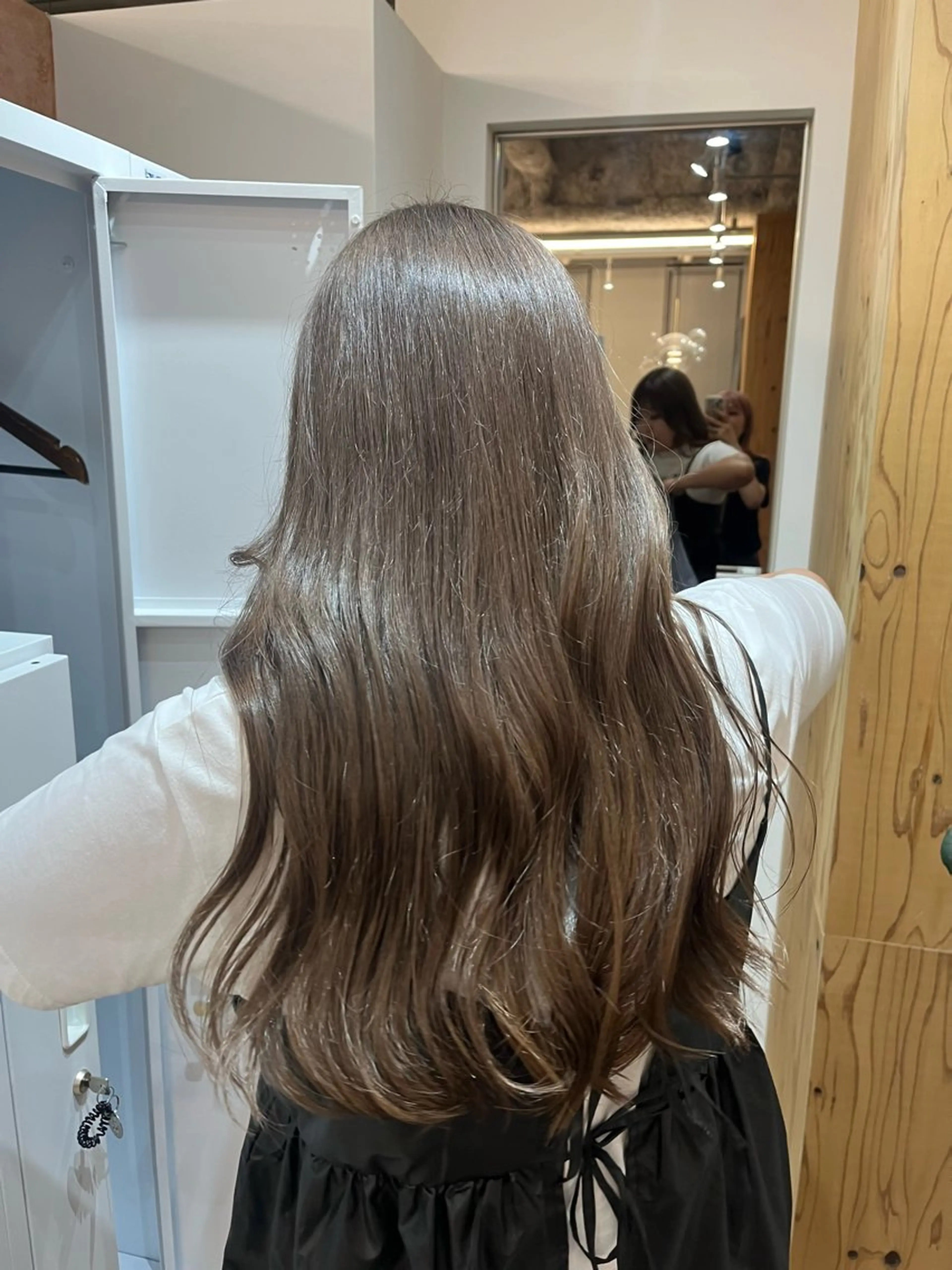 ロング カラー ベージュカラー ブリーチ ミルクティーベージュ sem所属・似合わせ/ニュアンス 髪質改善🤍ariのヘアスタイル