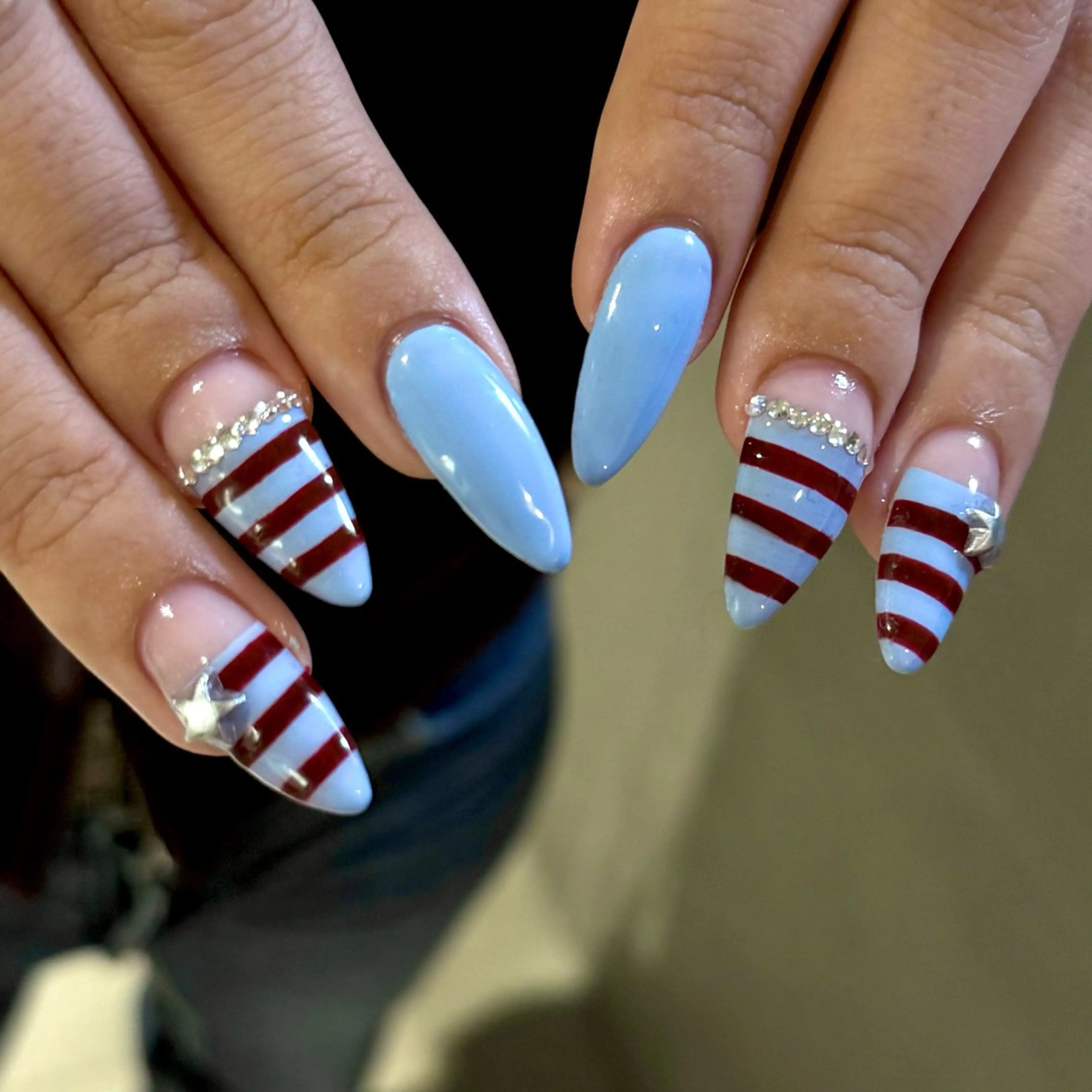 ネイル ハンドネイル 🍒 akariのネイルデザイン