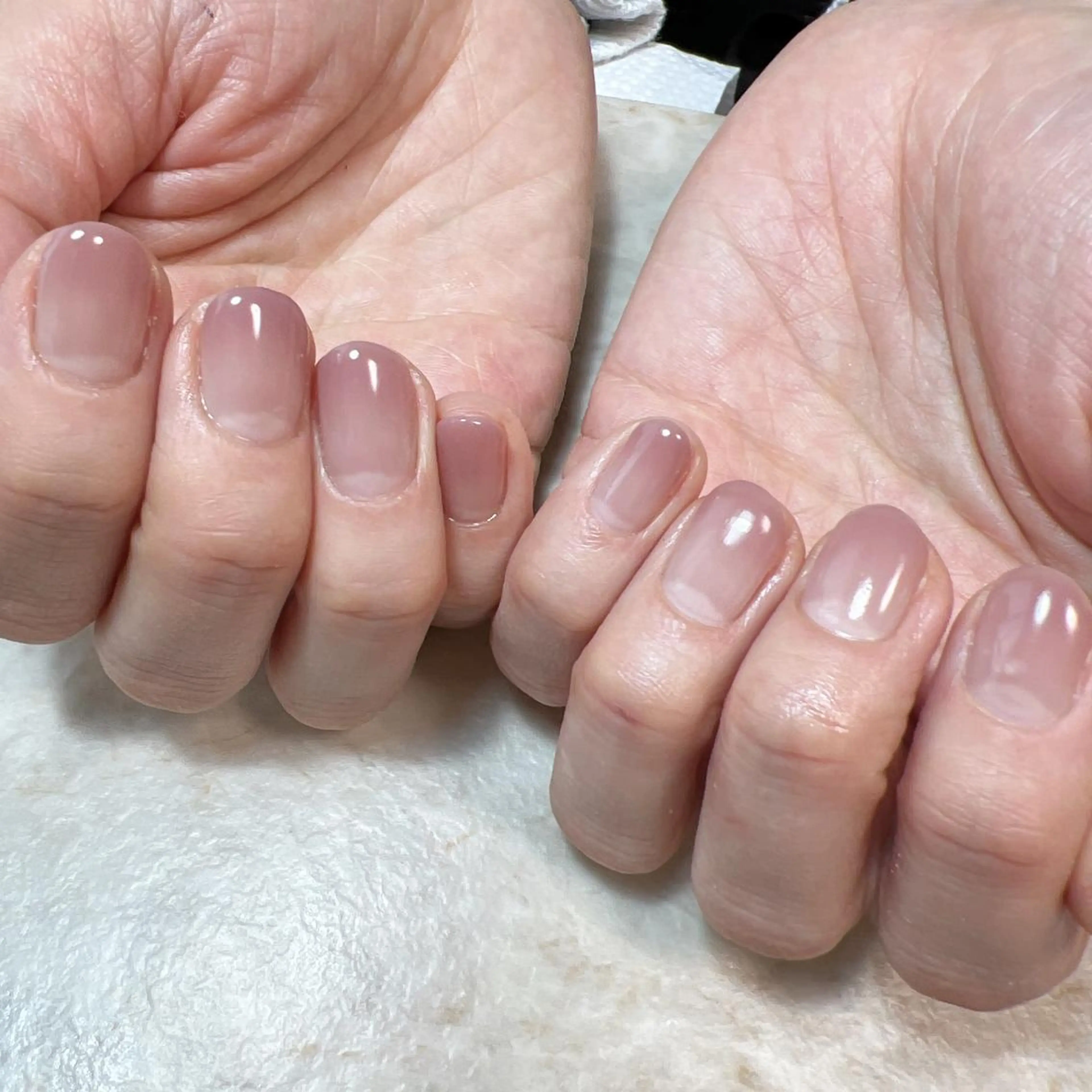 ネイル グラデーション 卒業式 オフィスネイル ピンク sereha nailのネイルデザイン