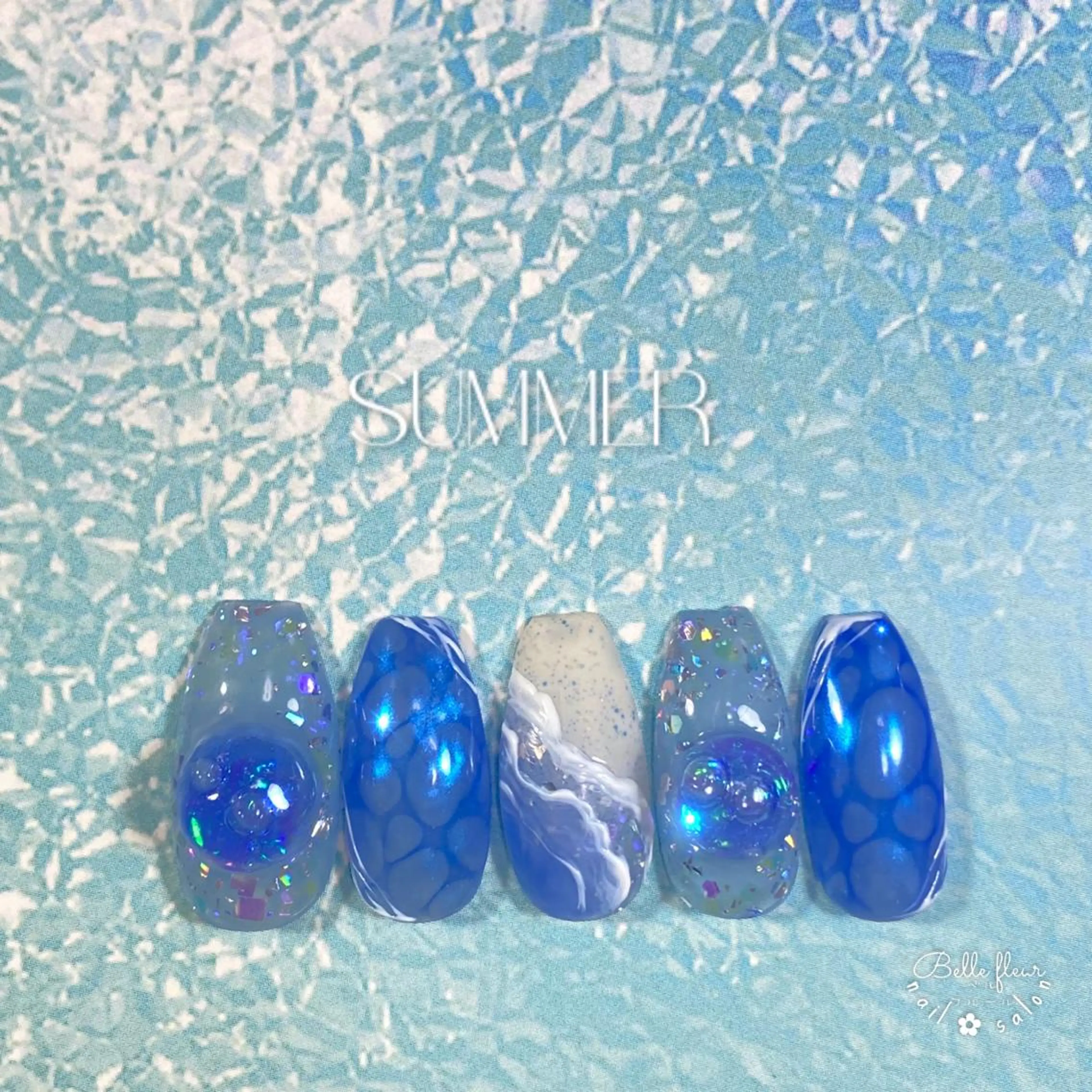 ネイル オーロラネイル ハンドネイル ﾈｲﾙｻﾛﾝ Bellefleurのネイルデザイン