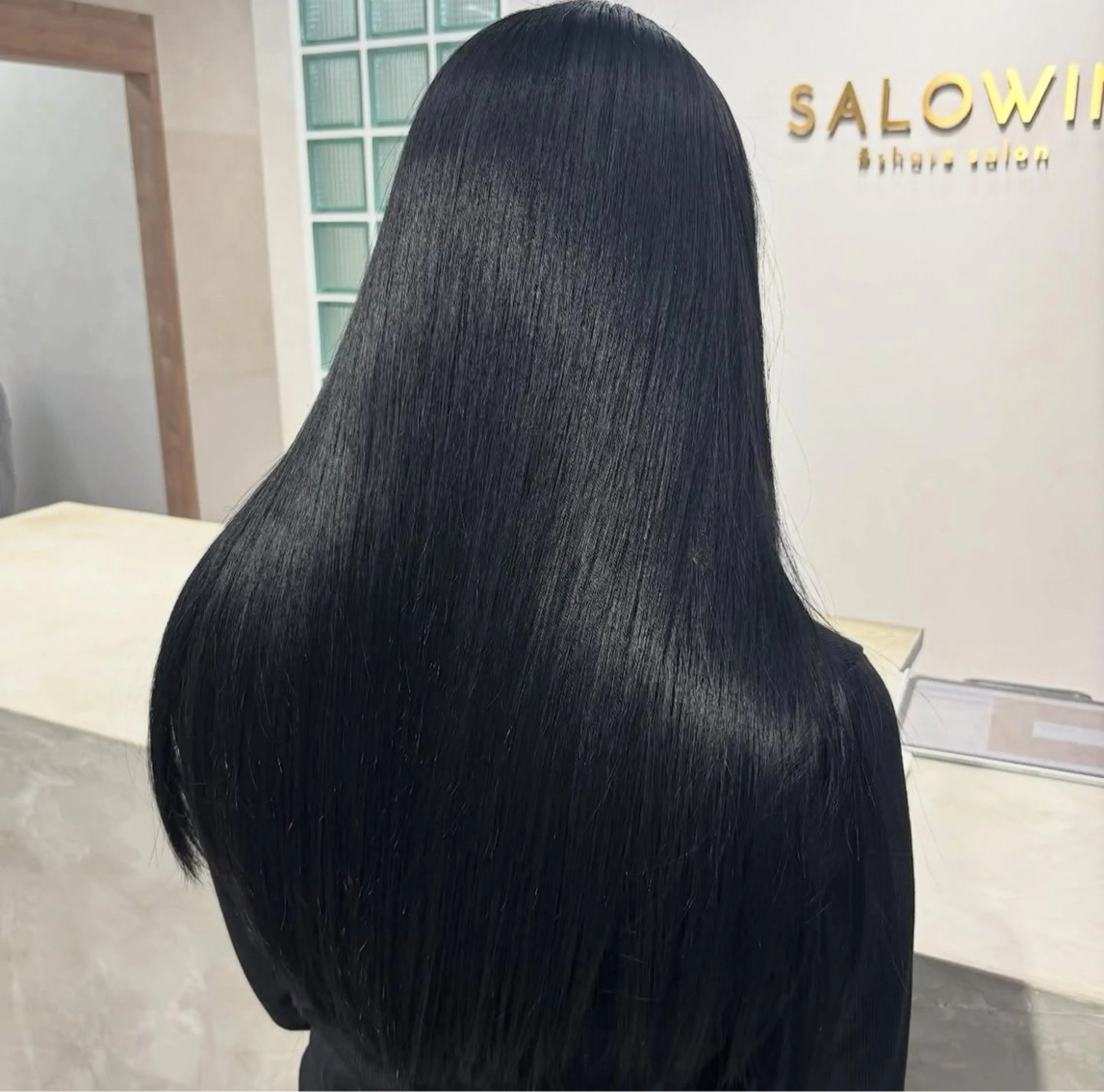 ロング ヘアカラー 吉澤 愛心のヘアスタイル