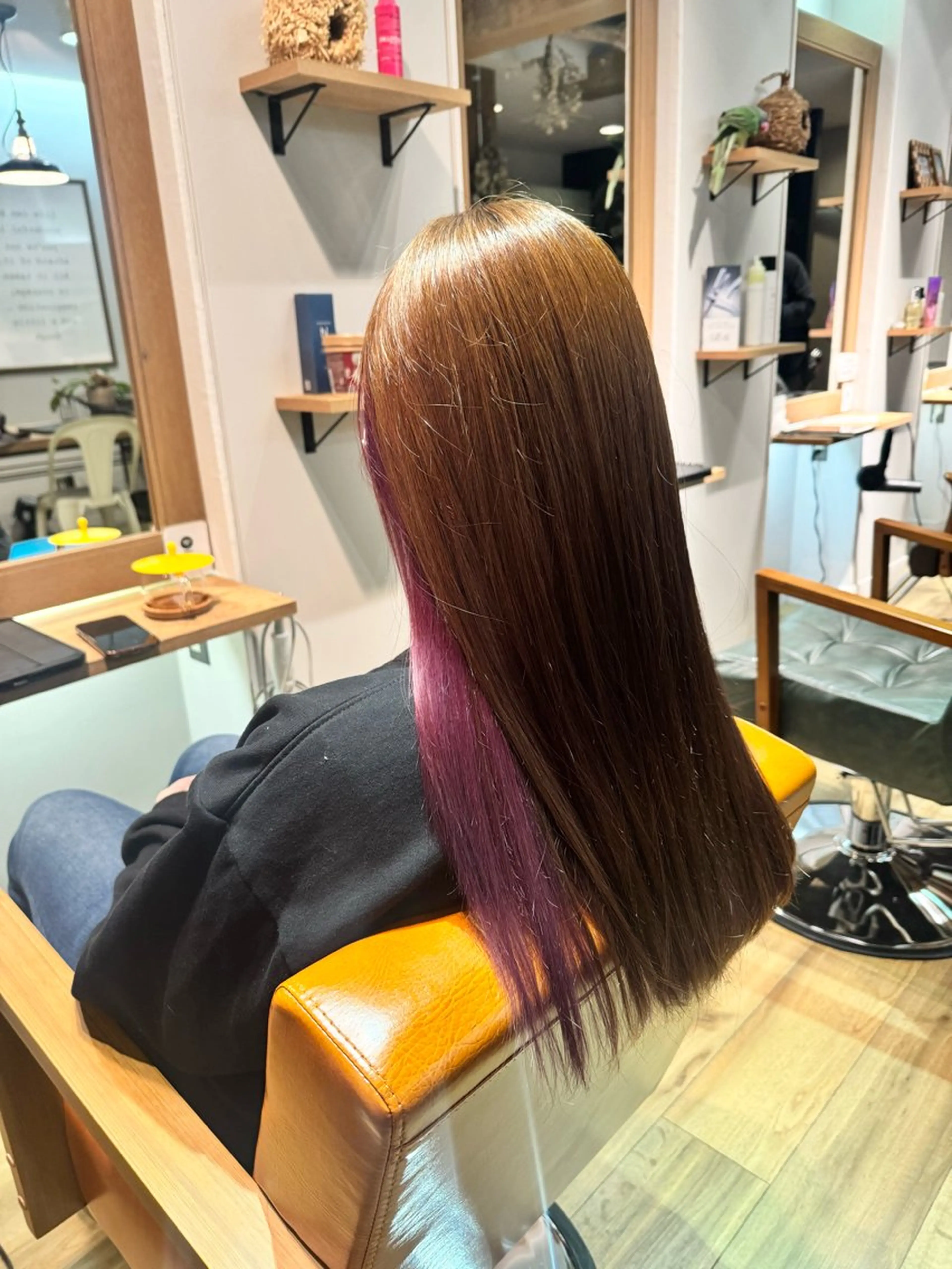 ロング カラー ピンクカラー ヘアカラー トリートメント ツキダテ ユイのヘアスタイル