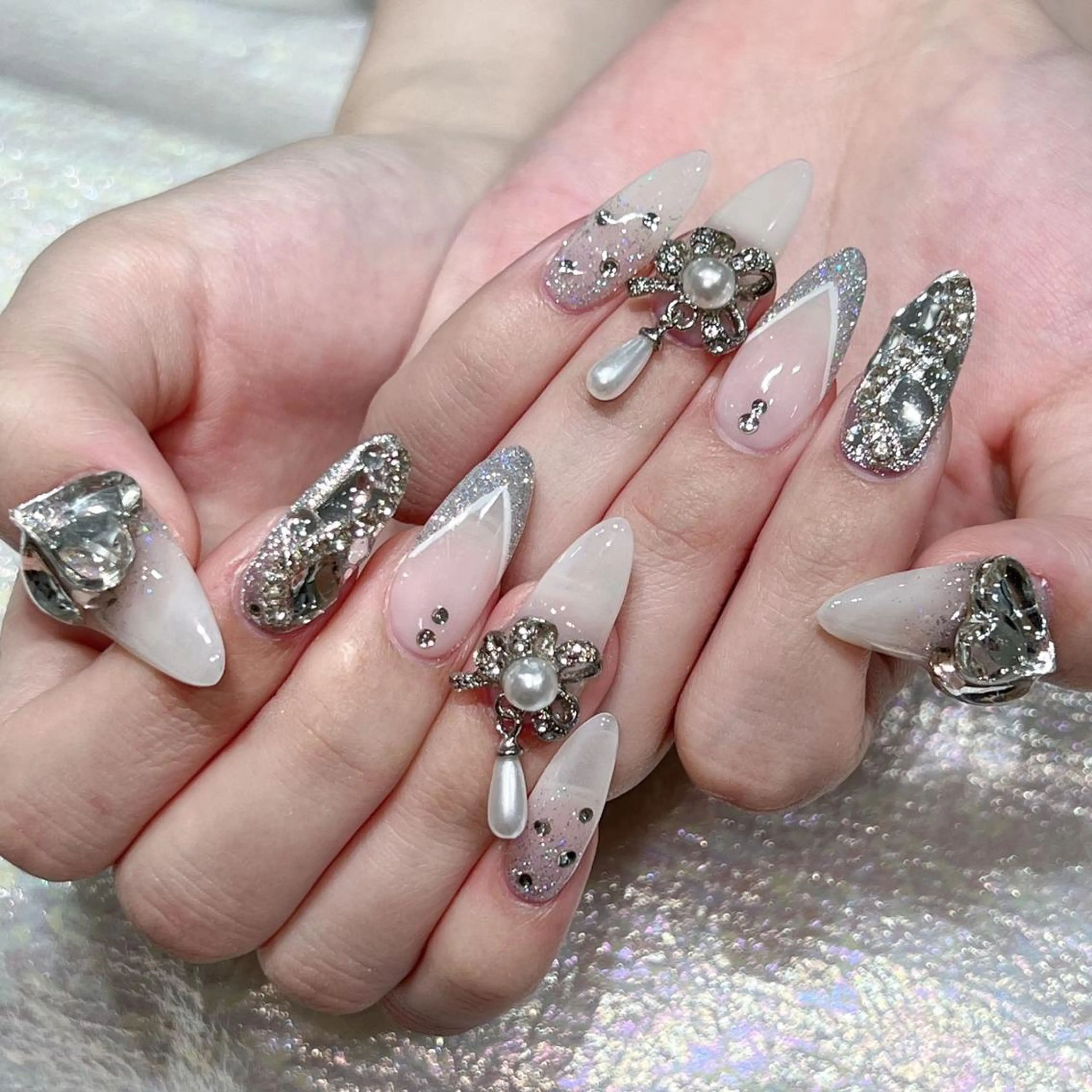 ネイル ハンドネイル Queen‘s なんのネイルデザイン