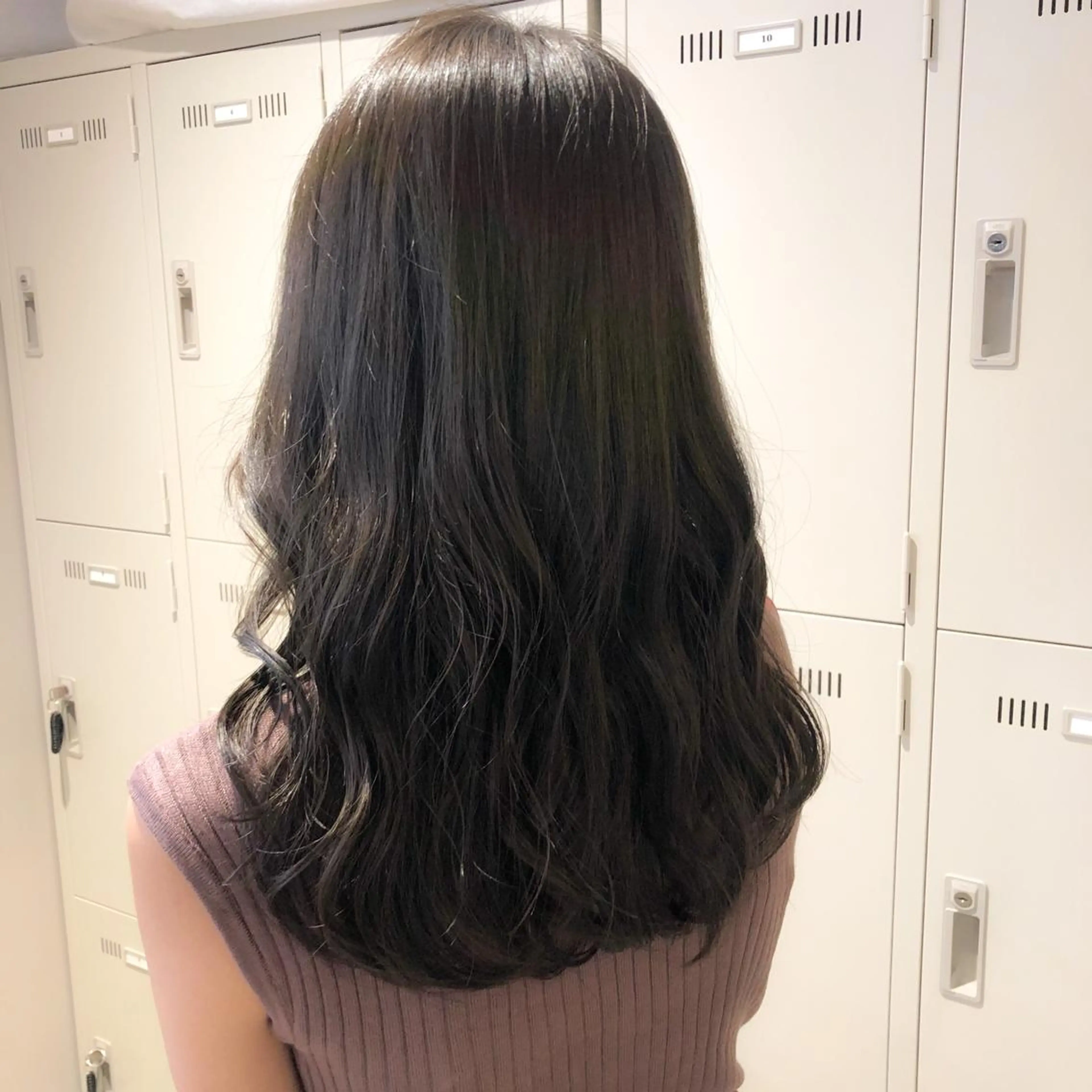 ロング カラー カット ヘアカラー トリートメント 🌈ハイトーン×暗髪 🦄TAKUMI🦄のヘアスタイル