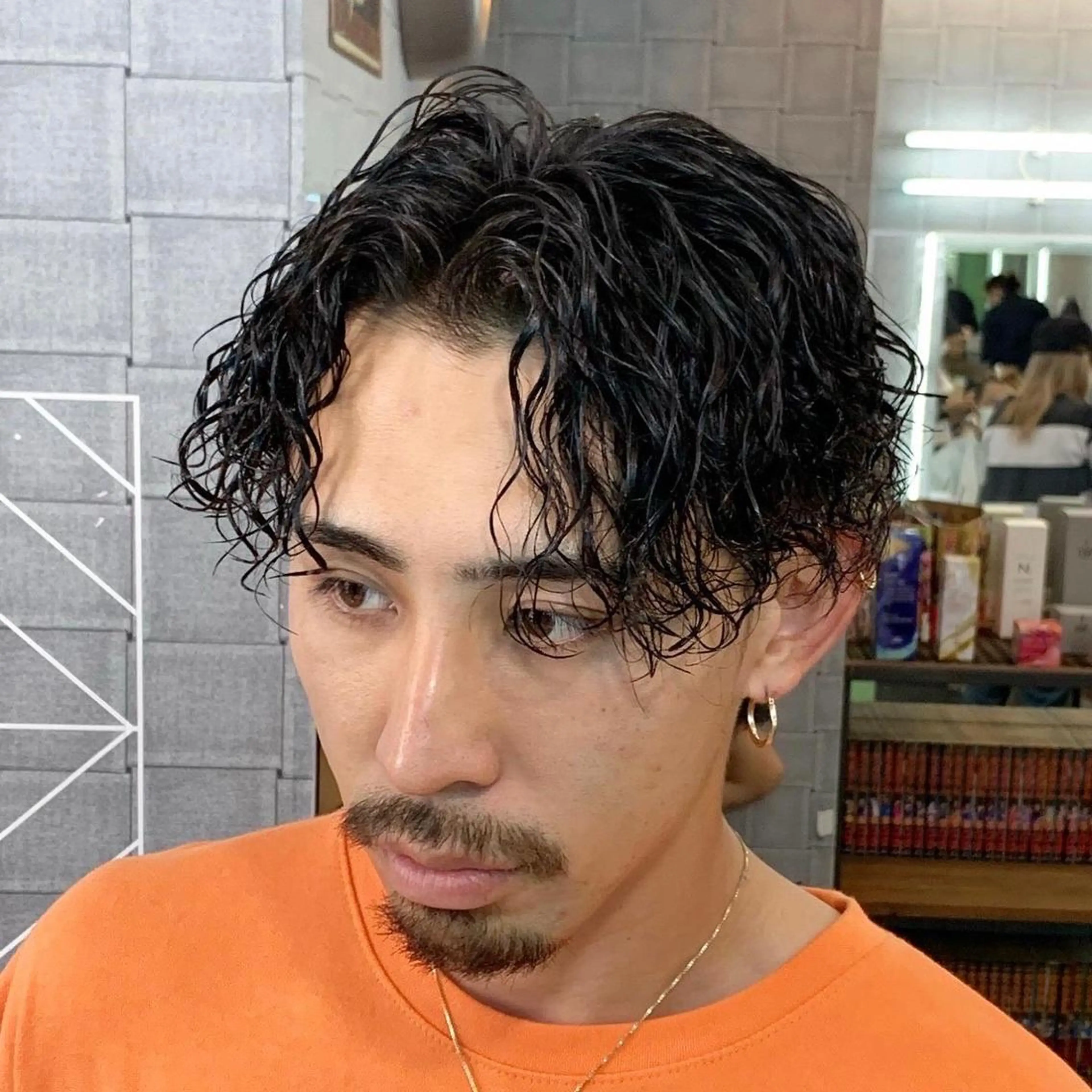 メンズ カット パーマ フェードパーマ 新倉幸之助のヘアスタイル