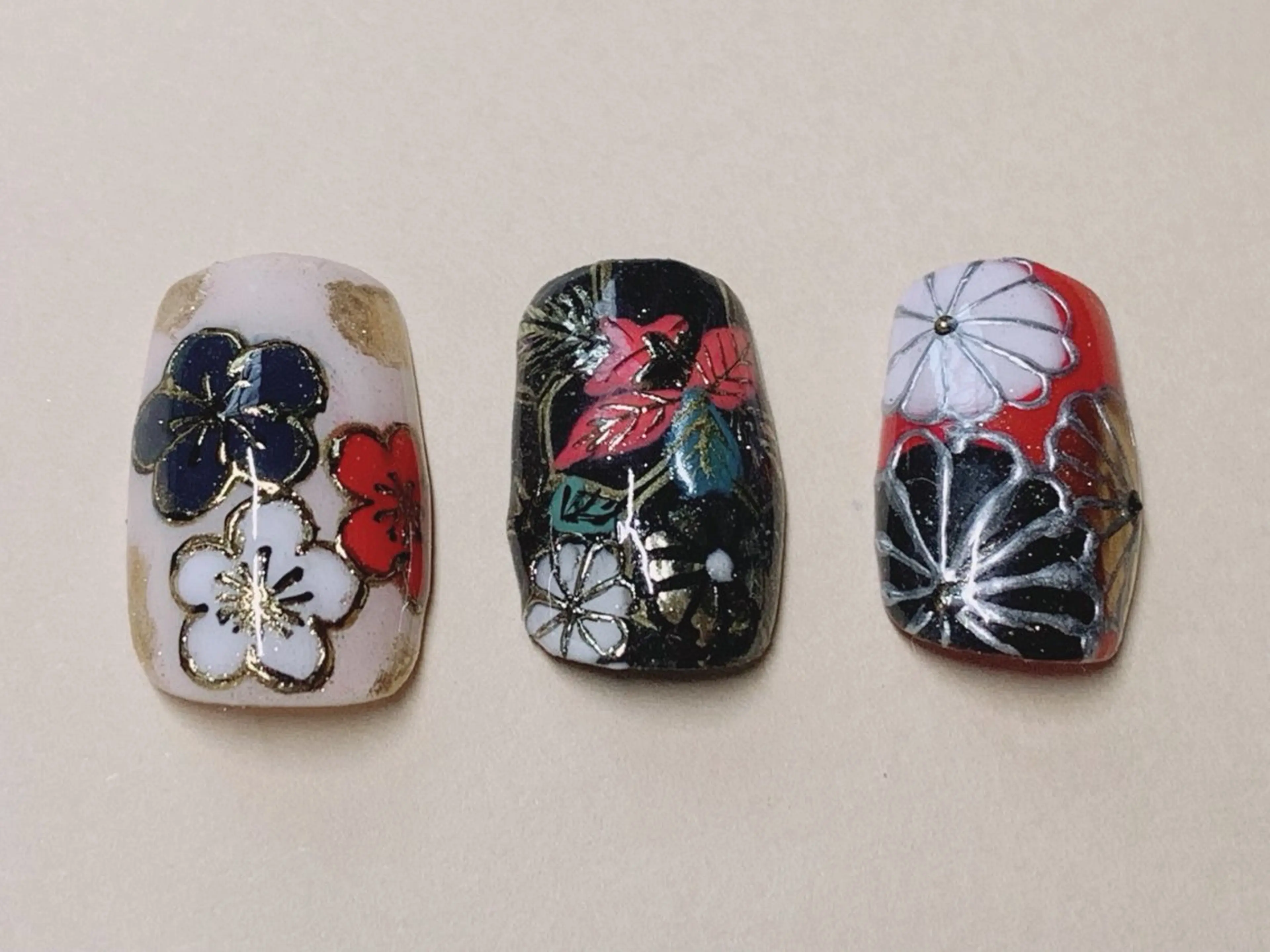 ネイル 成人式 持ち込み ブライダルネイル ハンドネイル NAIL__KOKO 大竹のネイルデザイン