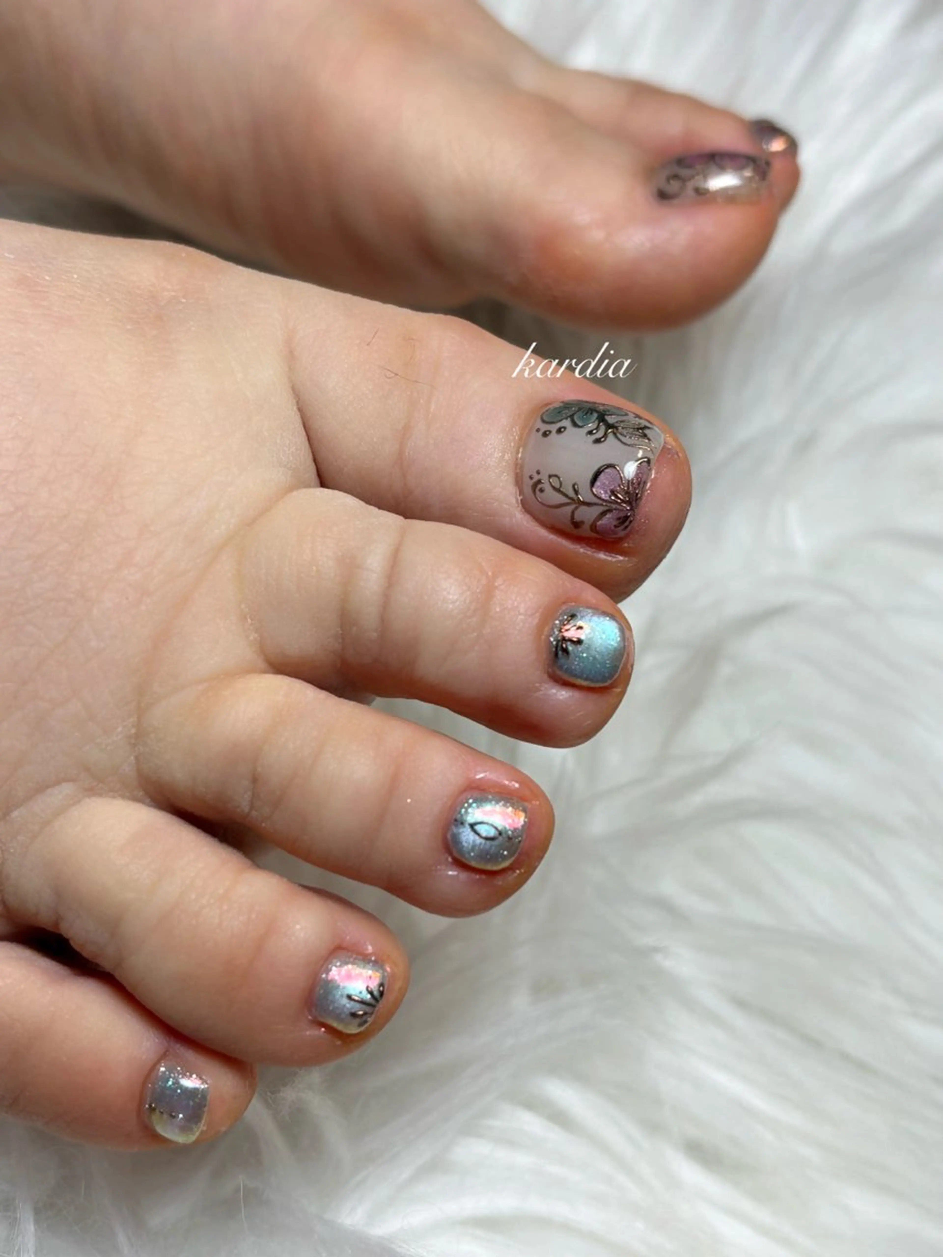 ネイル フットネイル καρδιά -ｶﾙﾃﾞｨｱ-のネイルデザイン