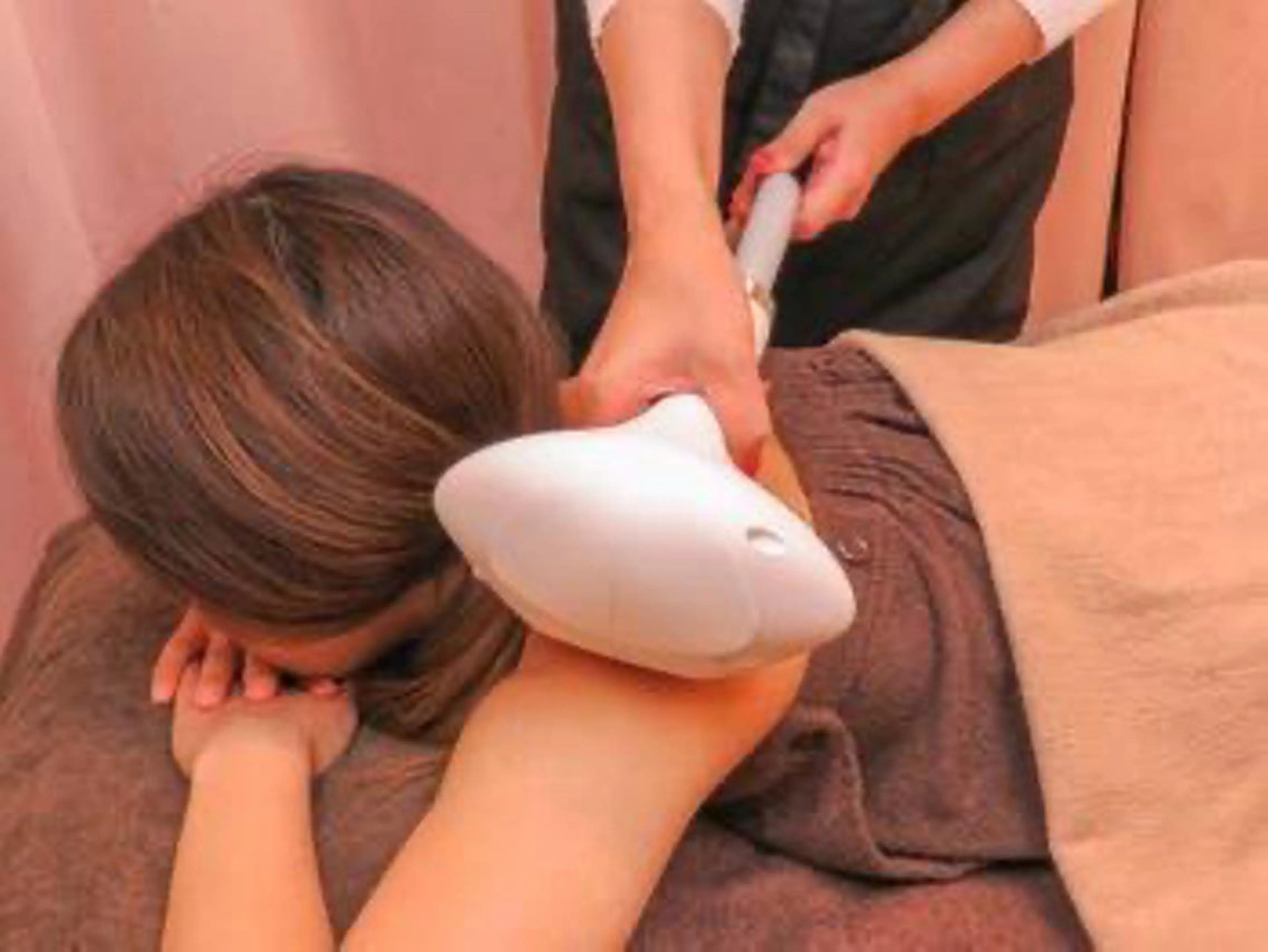 private salon clair（クレール）赤坂店所属・clair白鳥 まつ毛/眉/脱毛のマツエク・マツパデザイン