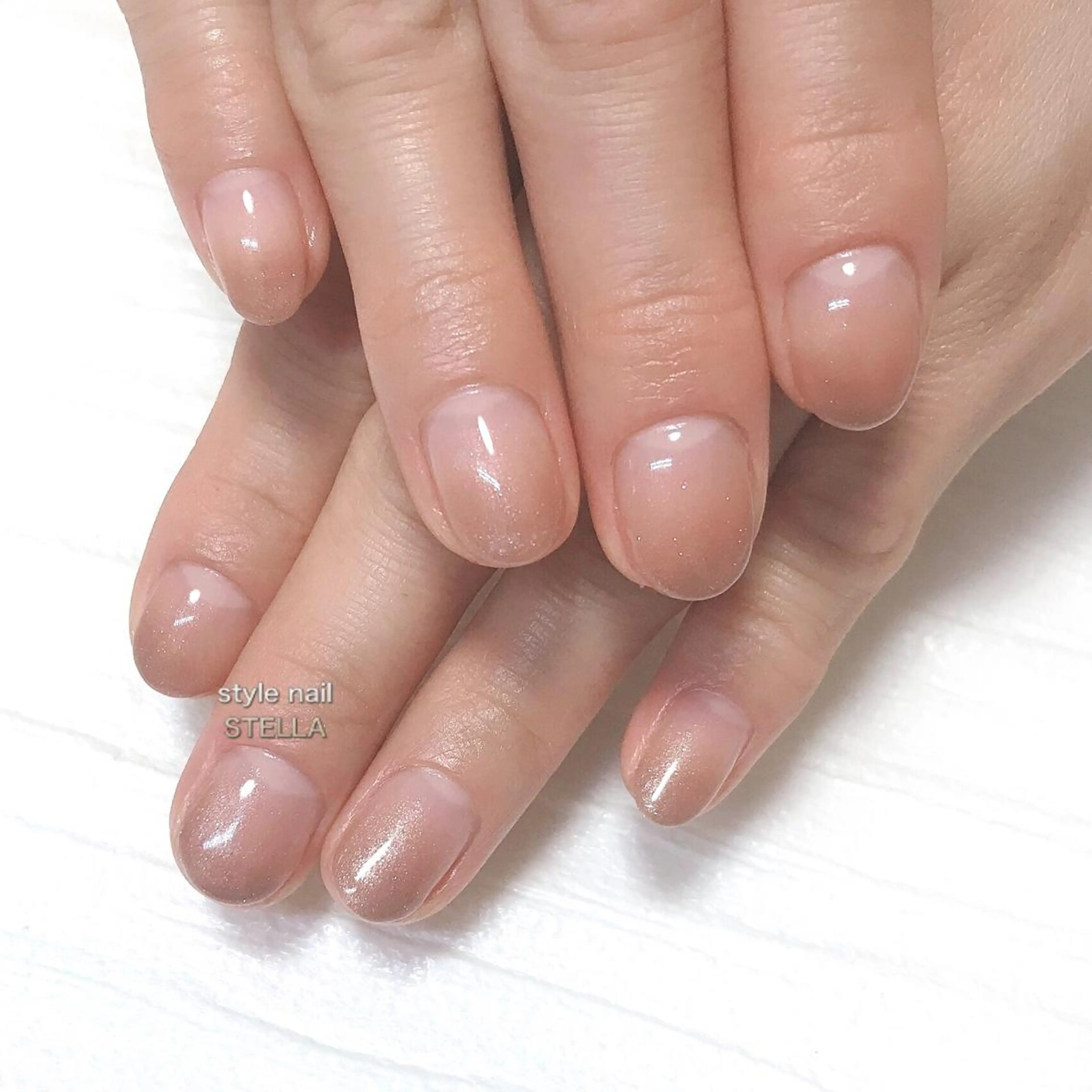 ネイル グラデーション オフィスネイル シンプルネイル ステラ marikominoのネイルデザイン