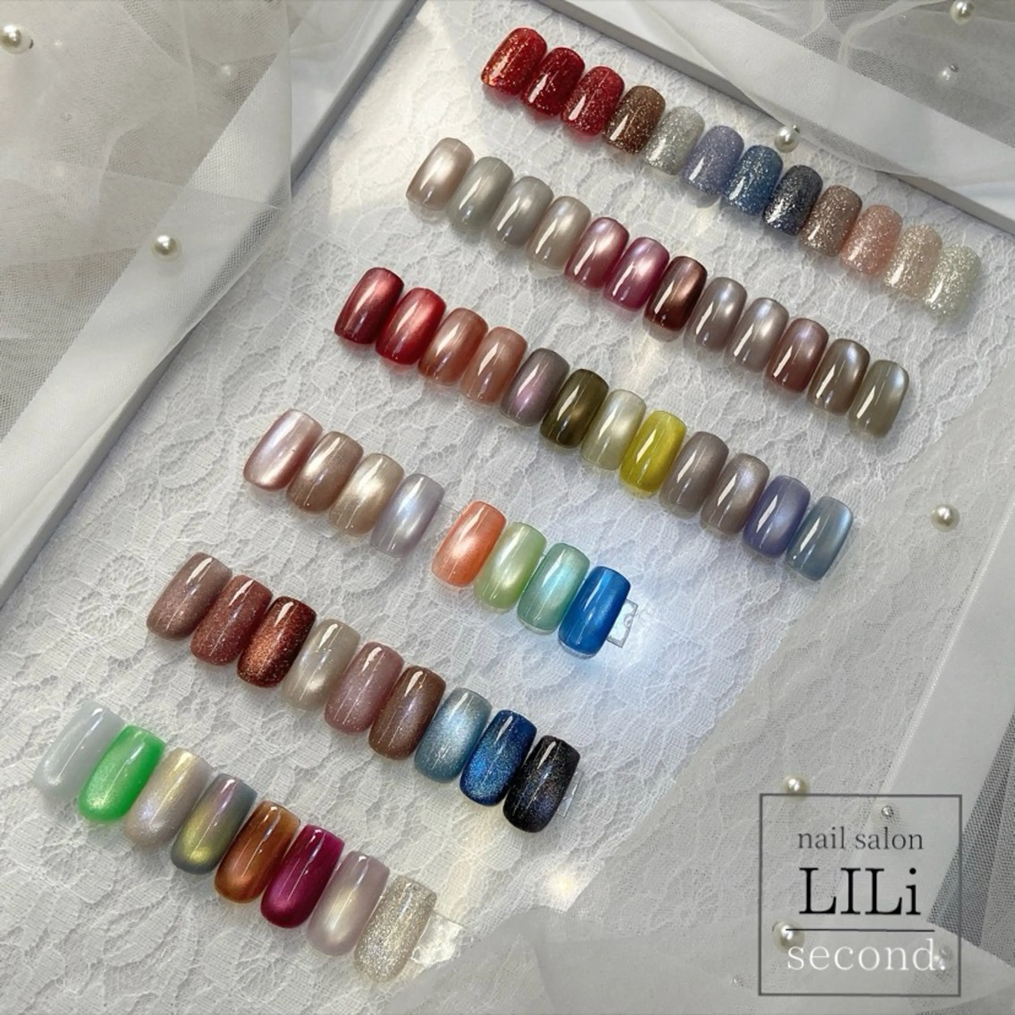 ネイル フラッシュネイル マグネットネイル ハンドネイル Ayane 🫧のネイルデザイン