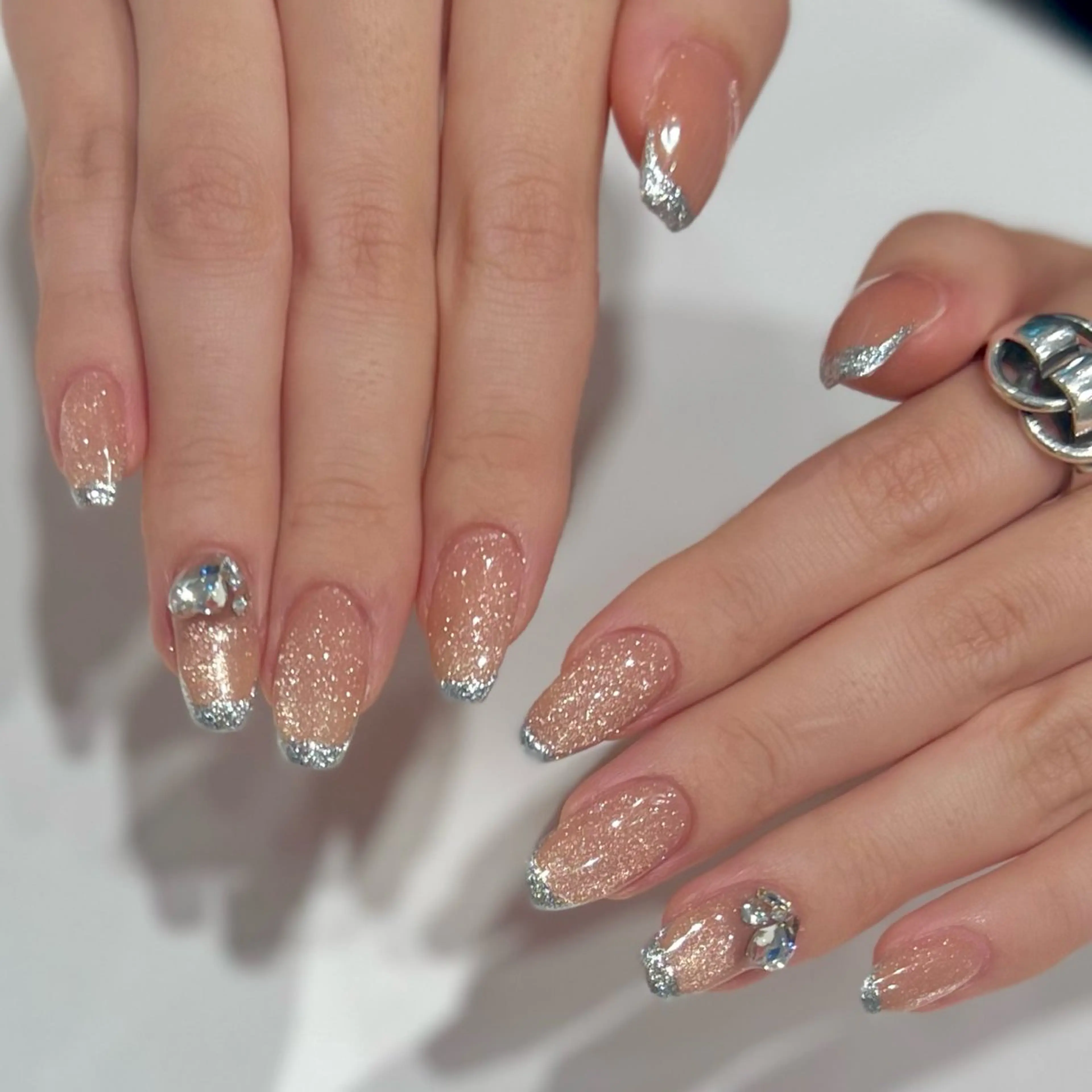 ネイル アートネイル フレンチネイル ジェルネイル マグネットネイル マグネットフレンチ VINGT NAIL Aika.Kのネイルデザイン