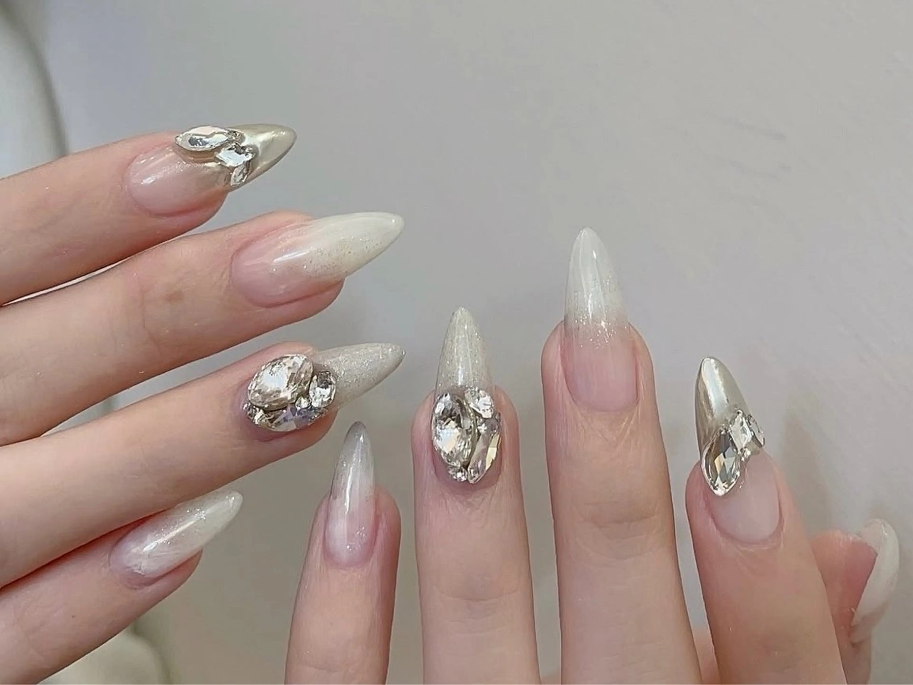 ネイル 長さ出し フットネイル フレンチネイル ジェルネイル 韓国ネイル ハンドネイル ハンドケア Nova Nail Nambaのネイルデザイン