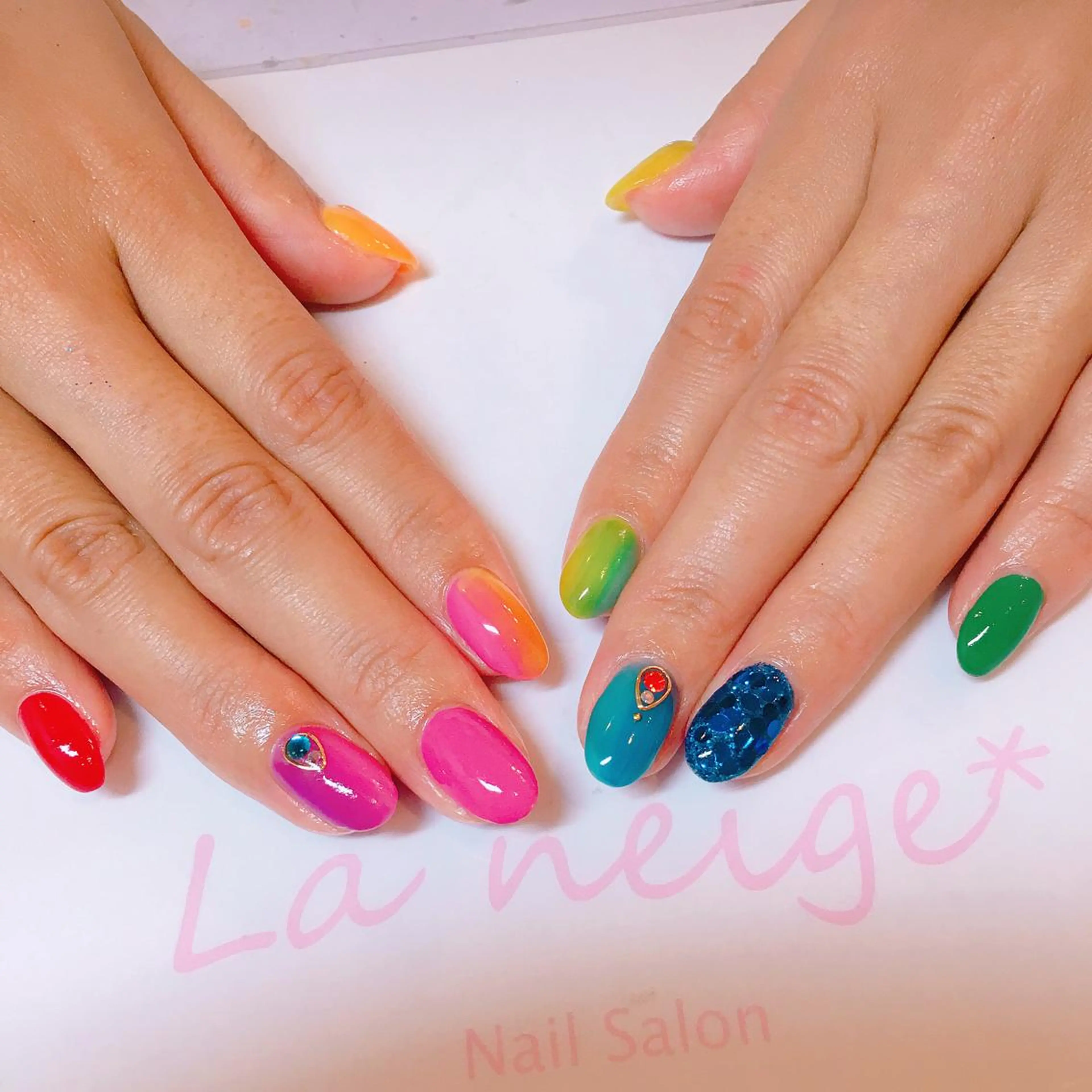 ネイル La neige* yuki 🥯🍑のネイルデザイン