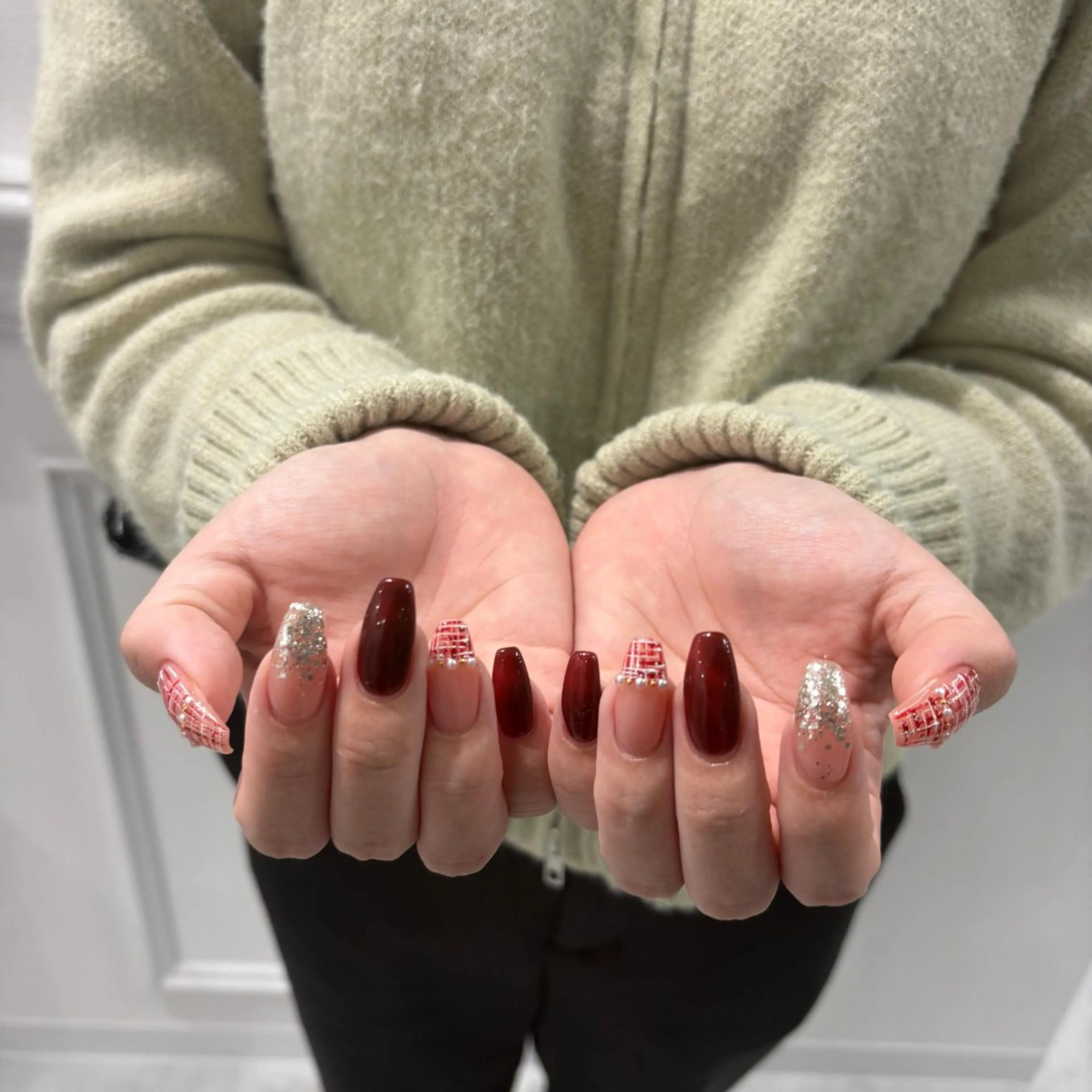 ネイル aloalo所属・aloalo MIKAのネイルデザイン