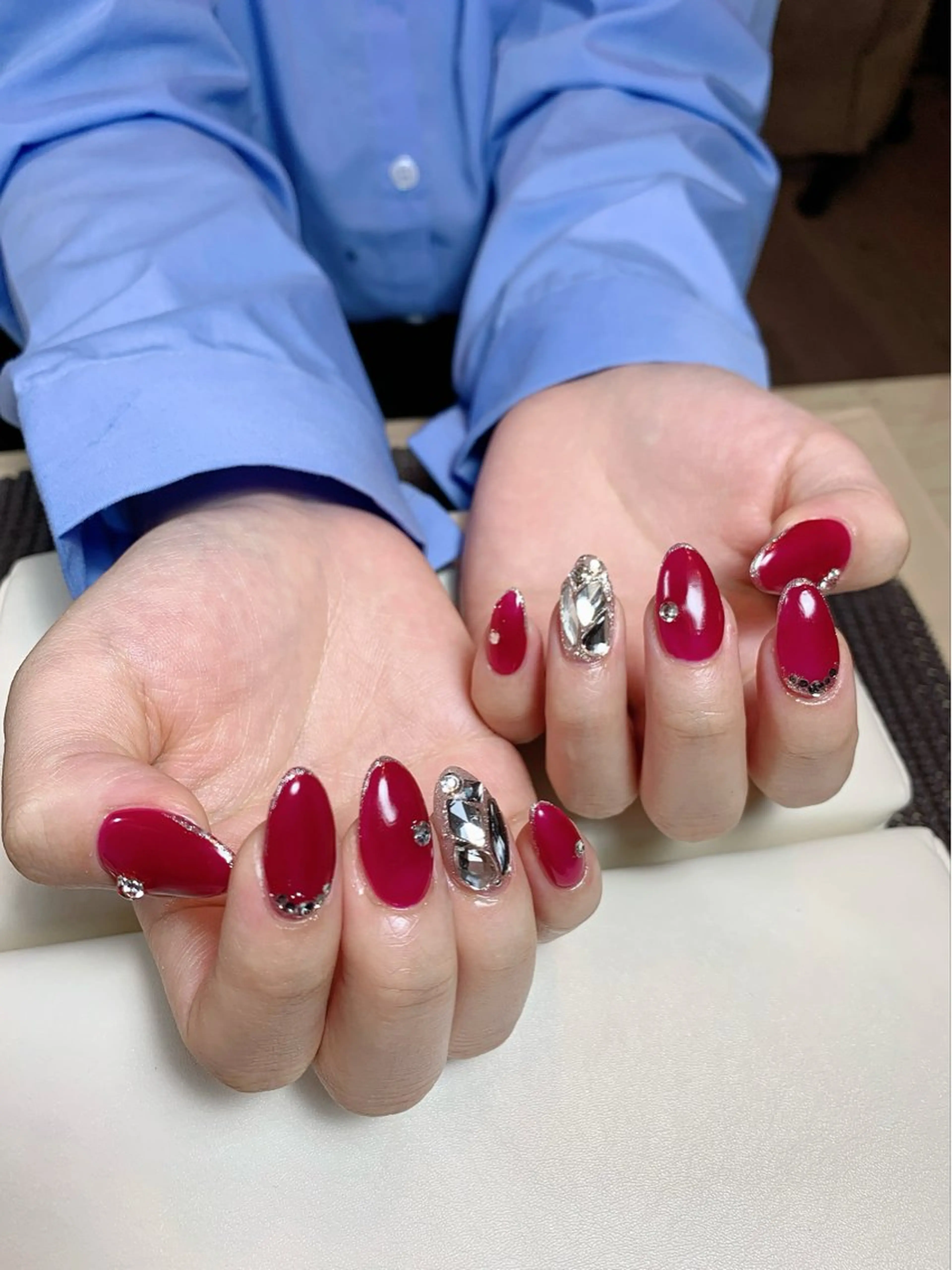 ネイル 赤色 ハンドネイル Nail Salon R.N アールドットエヌ所属・R.N アールドットエヌのネイルデザイン