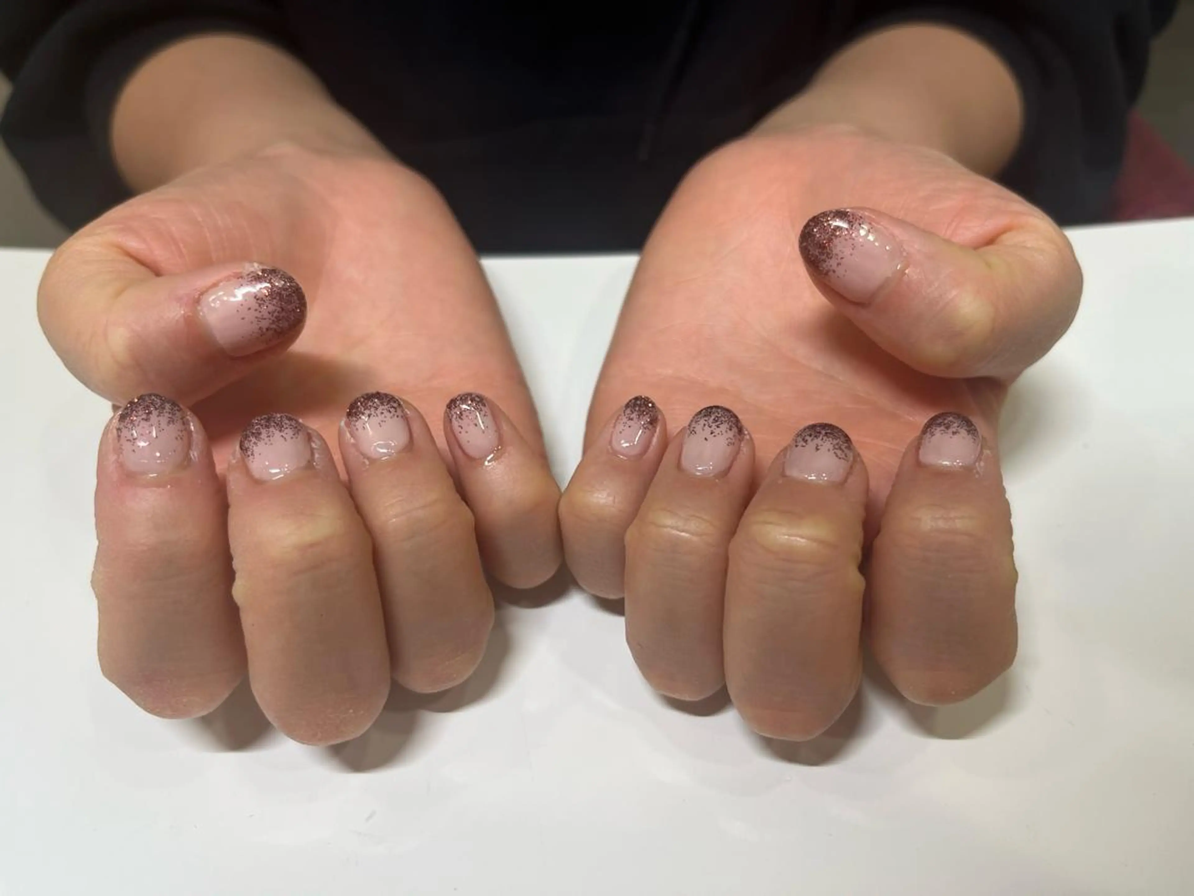 ネイル グラデーション ラメ(グリッター) ラメグラデーション hairLOOP所属・西院LOOP sayakaのヘアスタイル