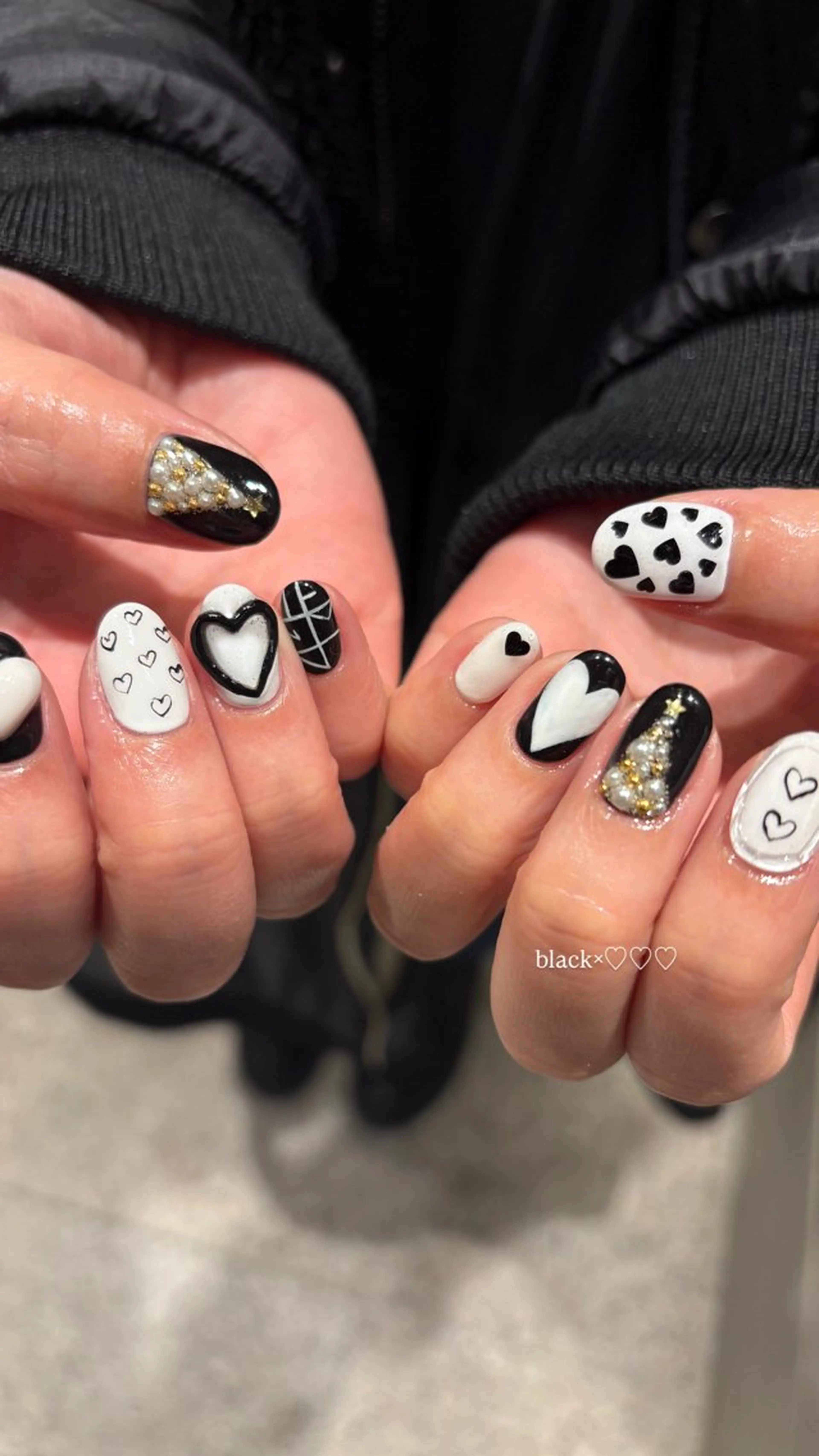 ネイル ハート ハンドネイル She nail studio 原宿所属・パラジェル有/ スカルプ/mahoのネイルデザイン